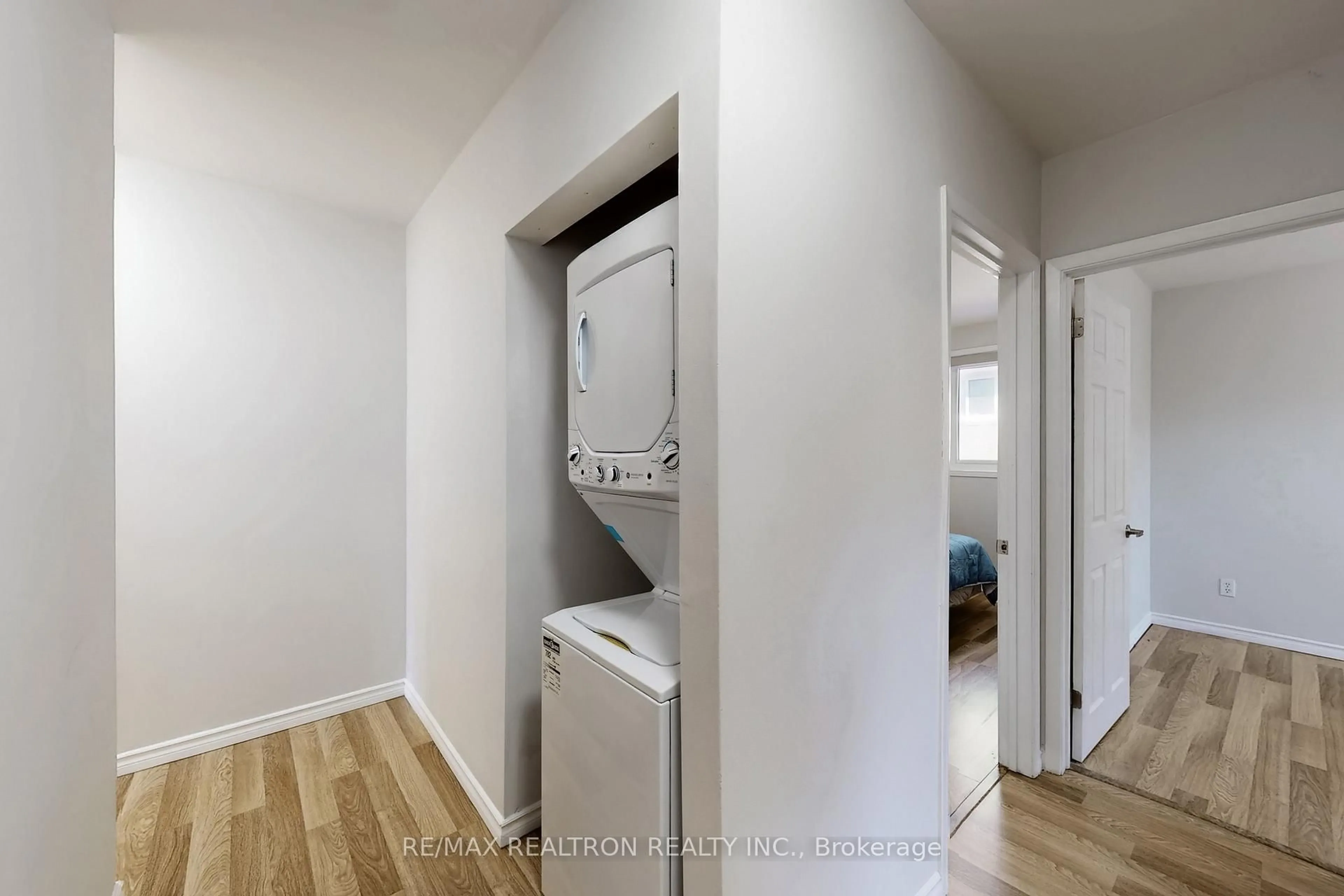 Unknown for 23 Tristan Cres, Toronto Ontario M2H 1X2