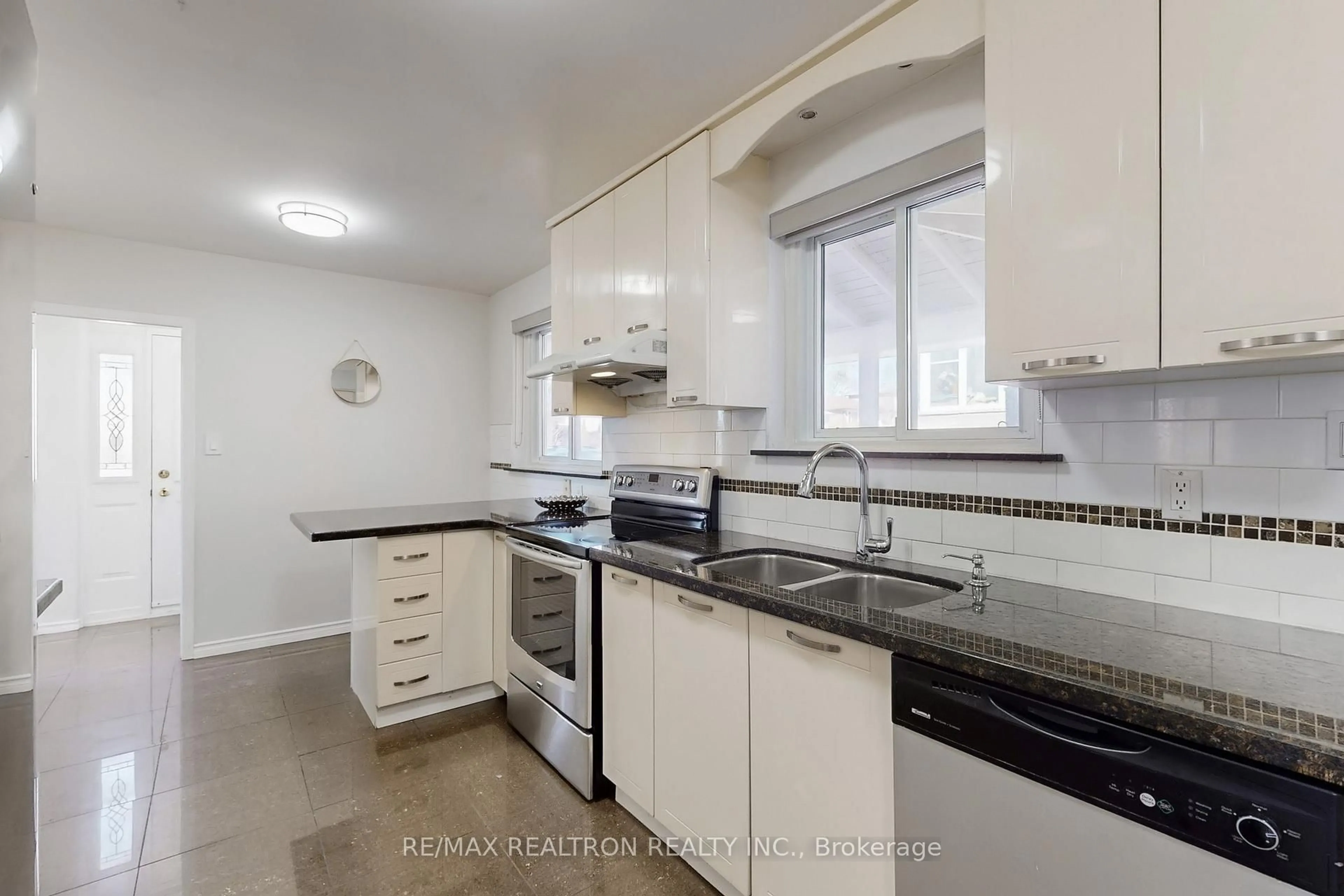 Standard kitchen, unknown for 23 Tristan Cres, Toronto Ontario M2H 1X2