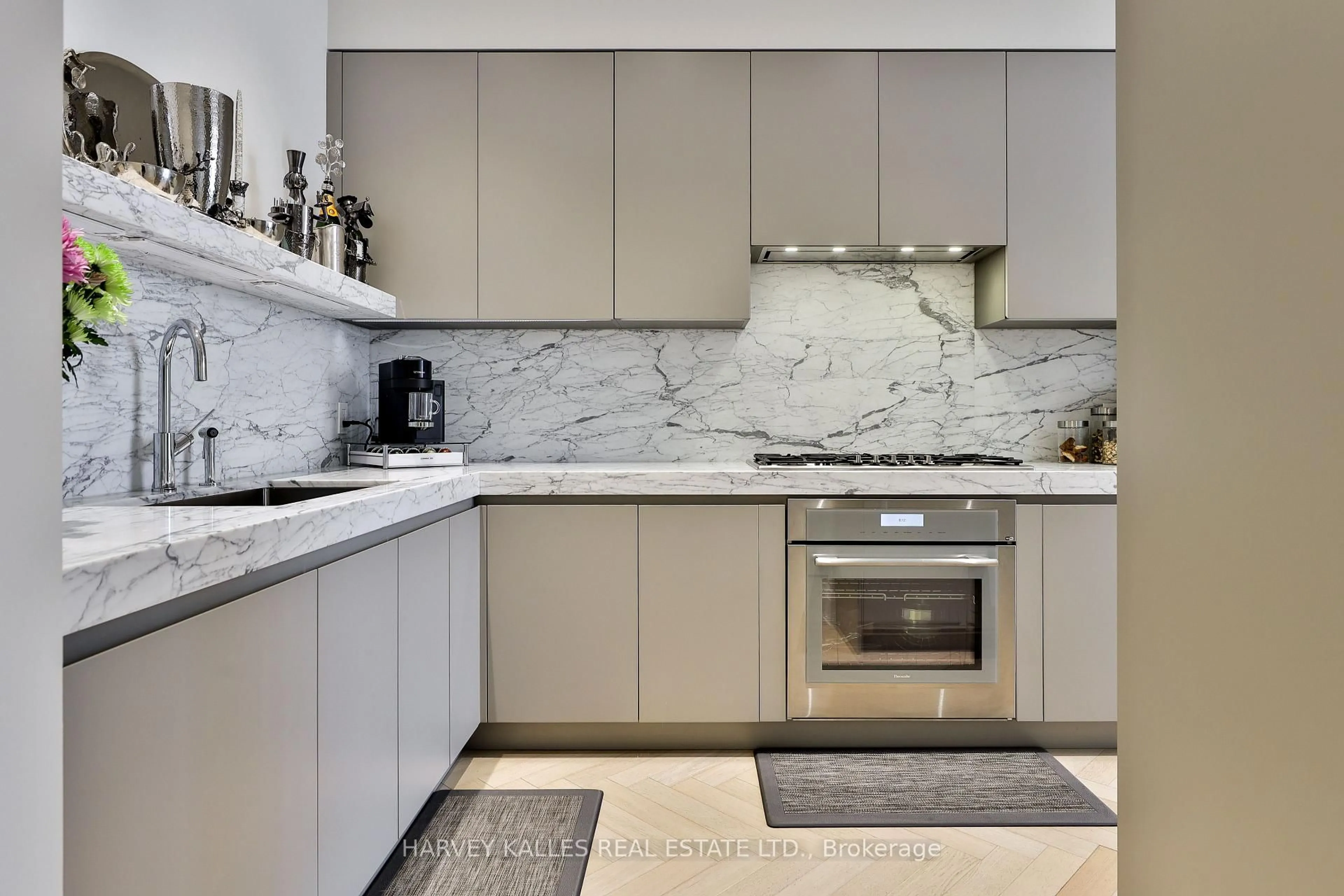 Contemporary kitchen, ceramic/tile floor for 49 Foxbar Rd, Toronto Ontario M4V 2G5