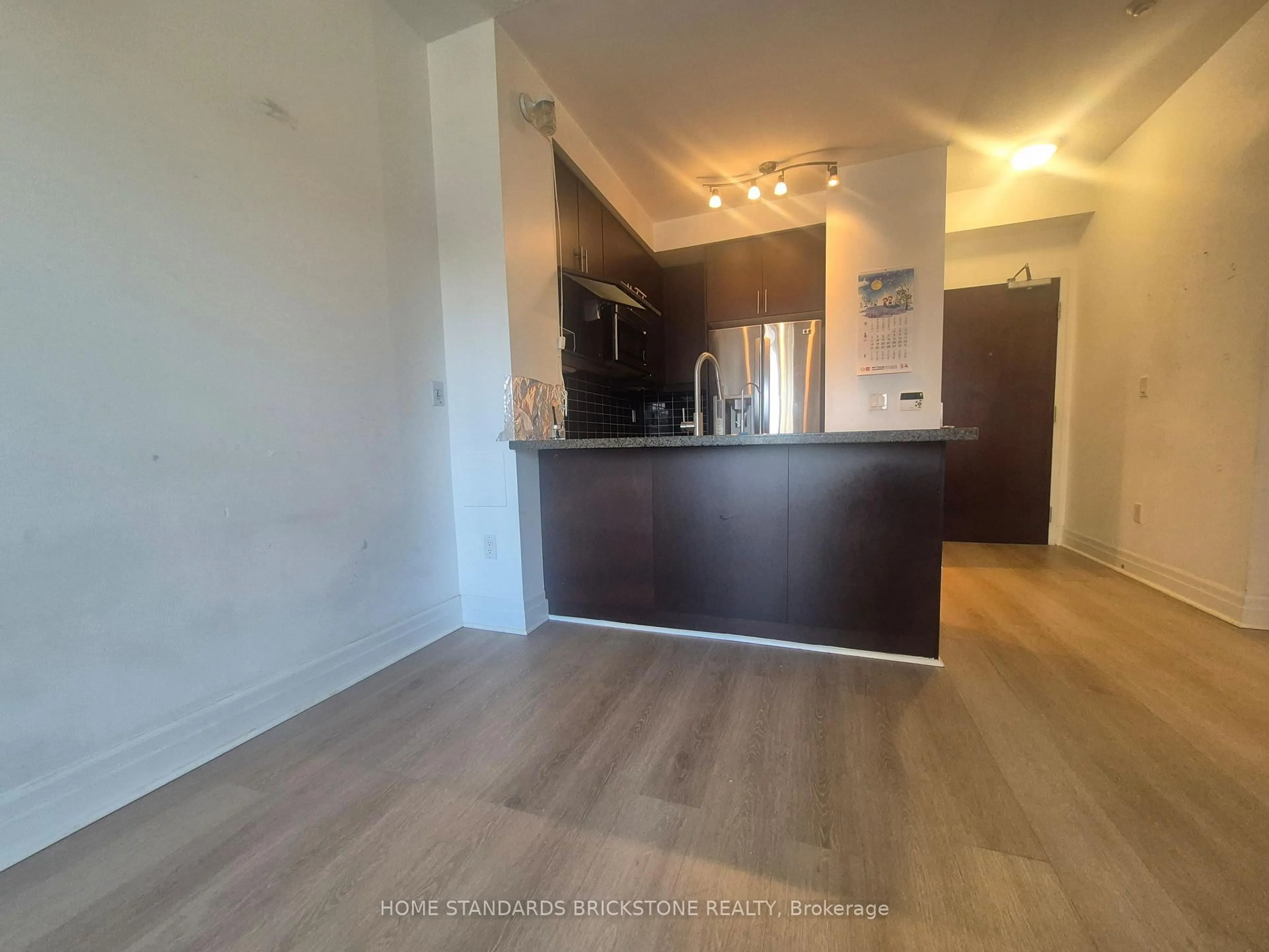 Open concept kitchen, unknown for 35 Balmuto St #1703, Toronto Ontario M4Y 0A3