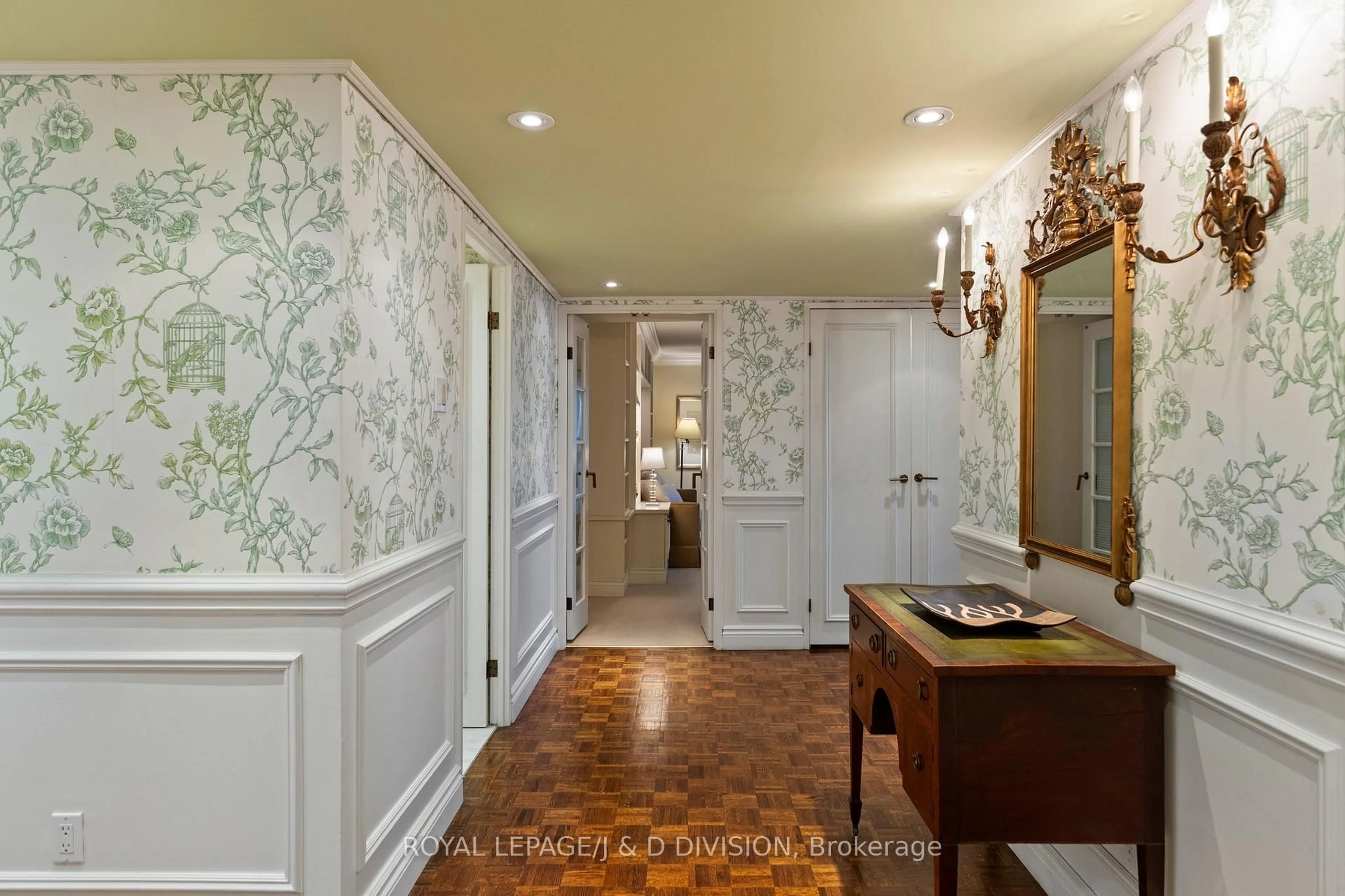 Unknown for 63 St Clair Ave #1405, Toronto Ontario M4V 2Y9