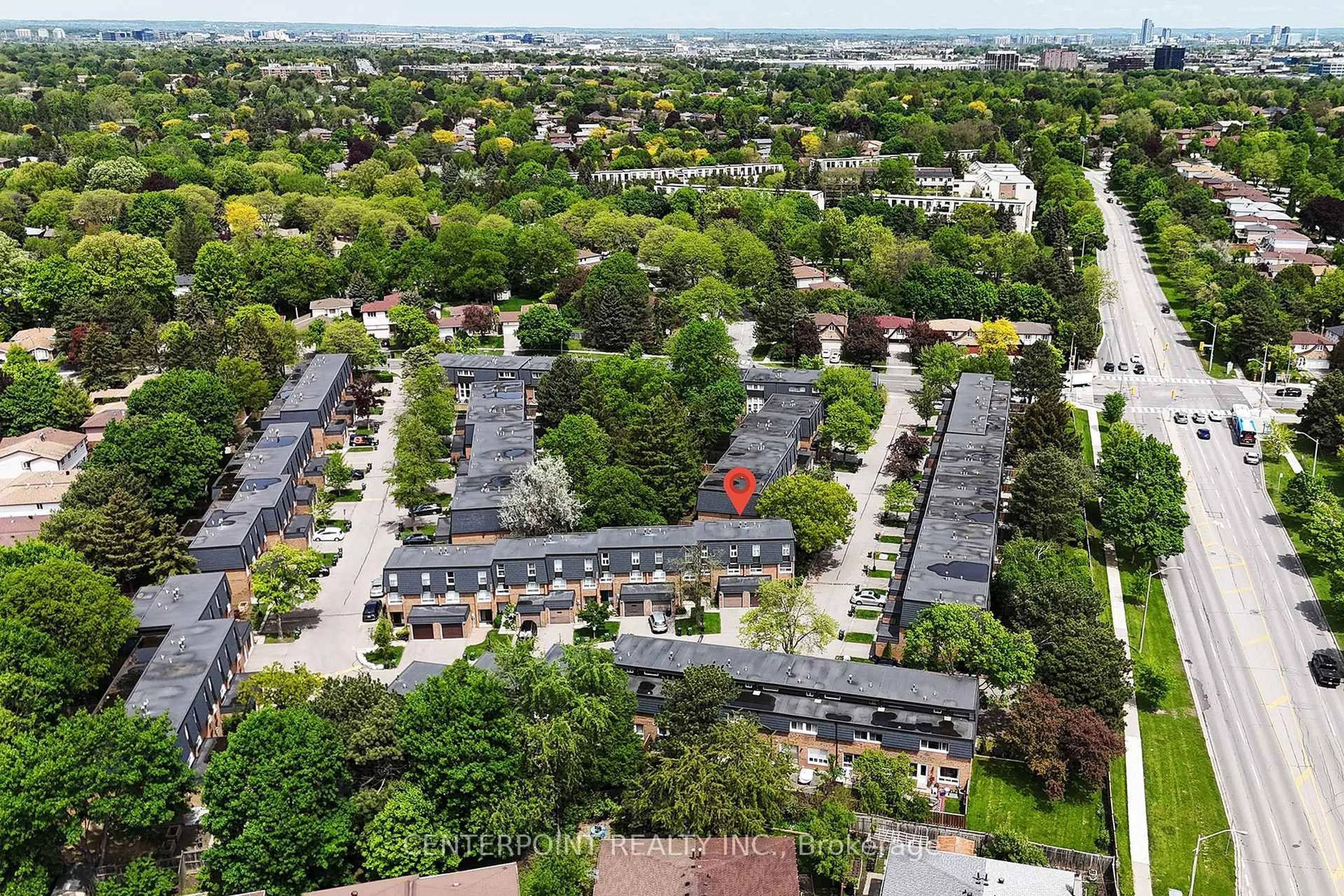 A pic from outside/outdoor area/front of a property/back of a property/a pic from drone, unknown for 42 Sego Royal Way, Toronto Ontario M2H 1L5