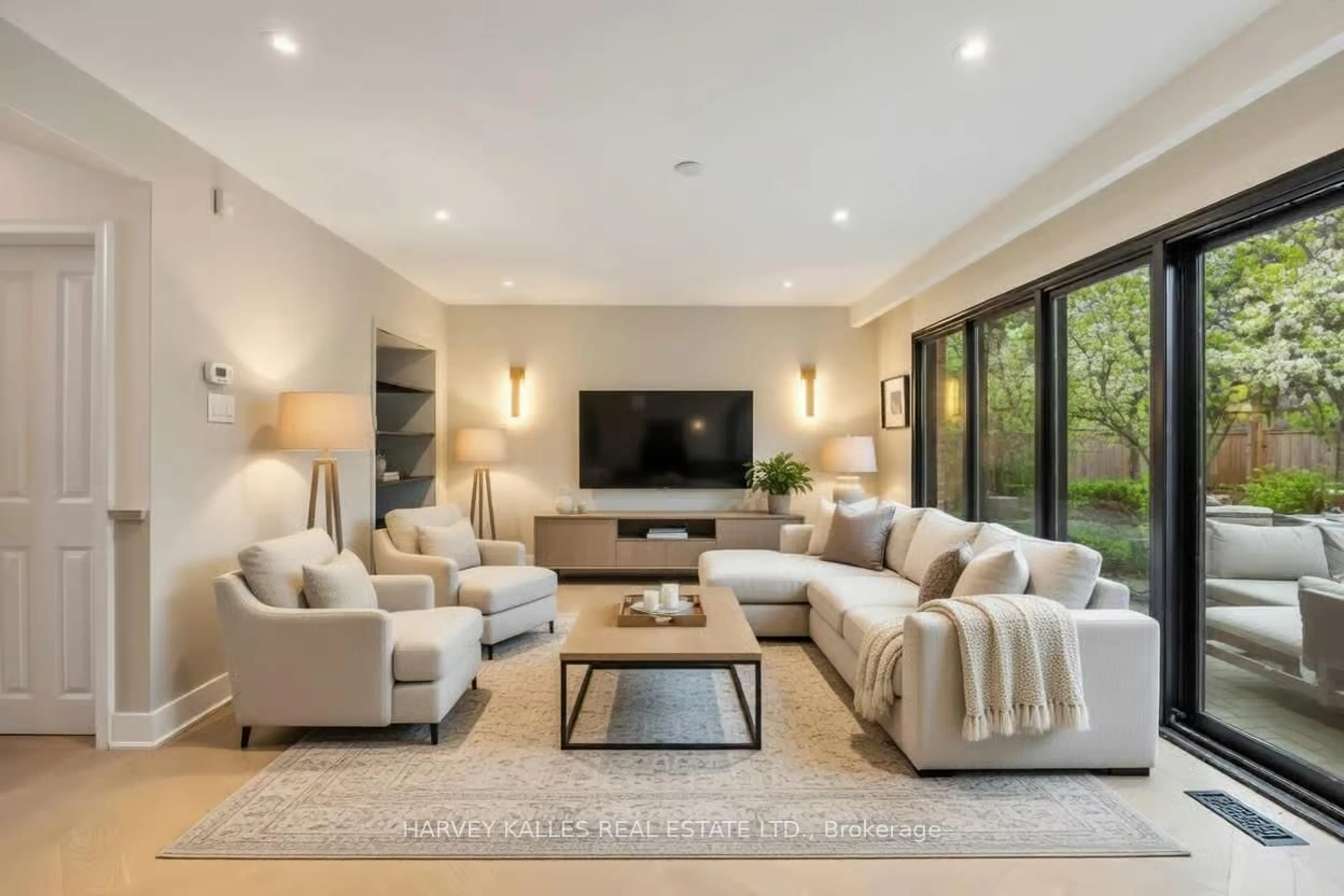 Living room with furniture, unknown for 178 Three Valleys Dr, Toronto Ontario M3A 3L8