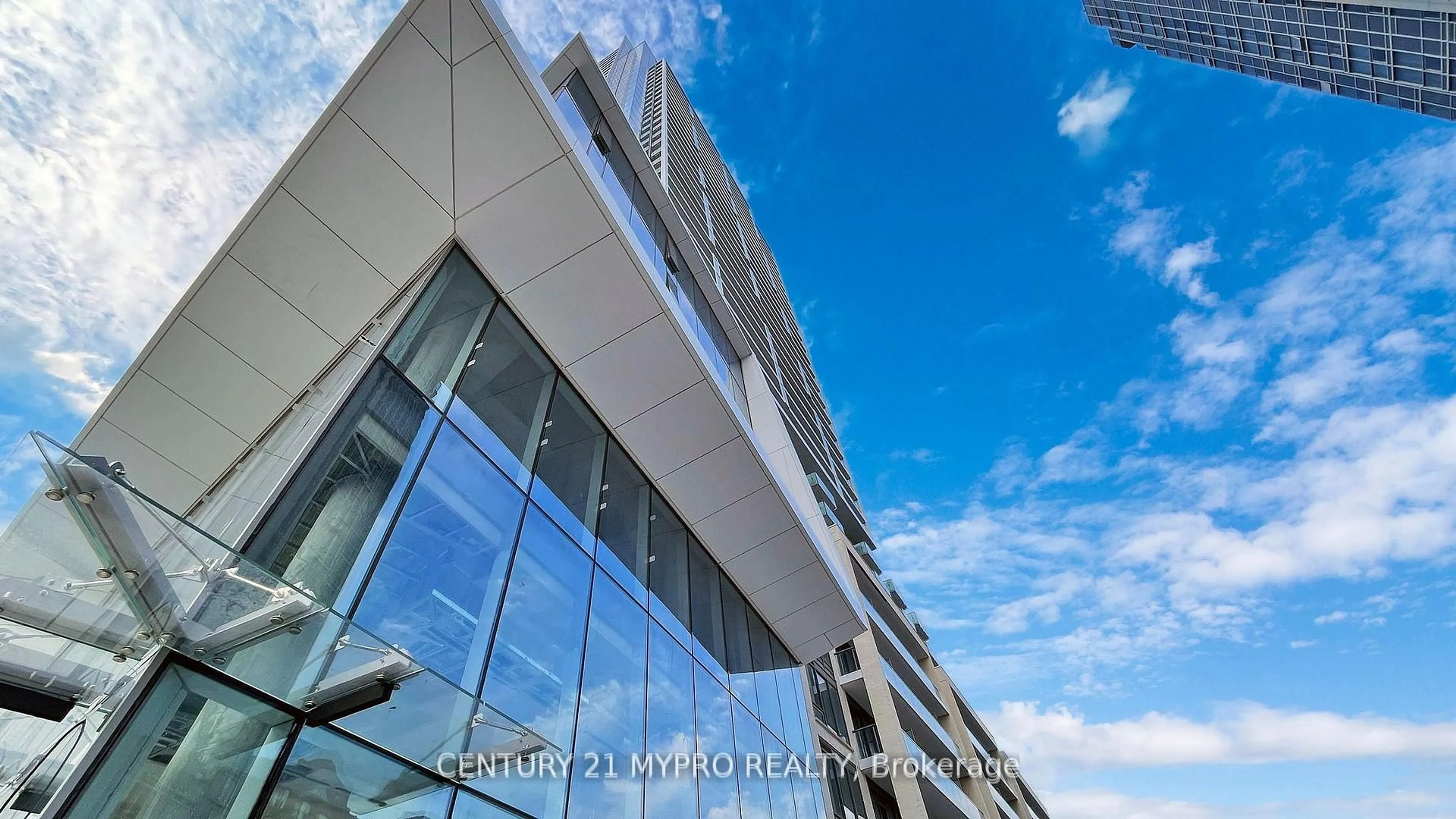 Indoor foyer for 8 Olympic Garden Dr #S803, Toronto Ontario M2M 0B9