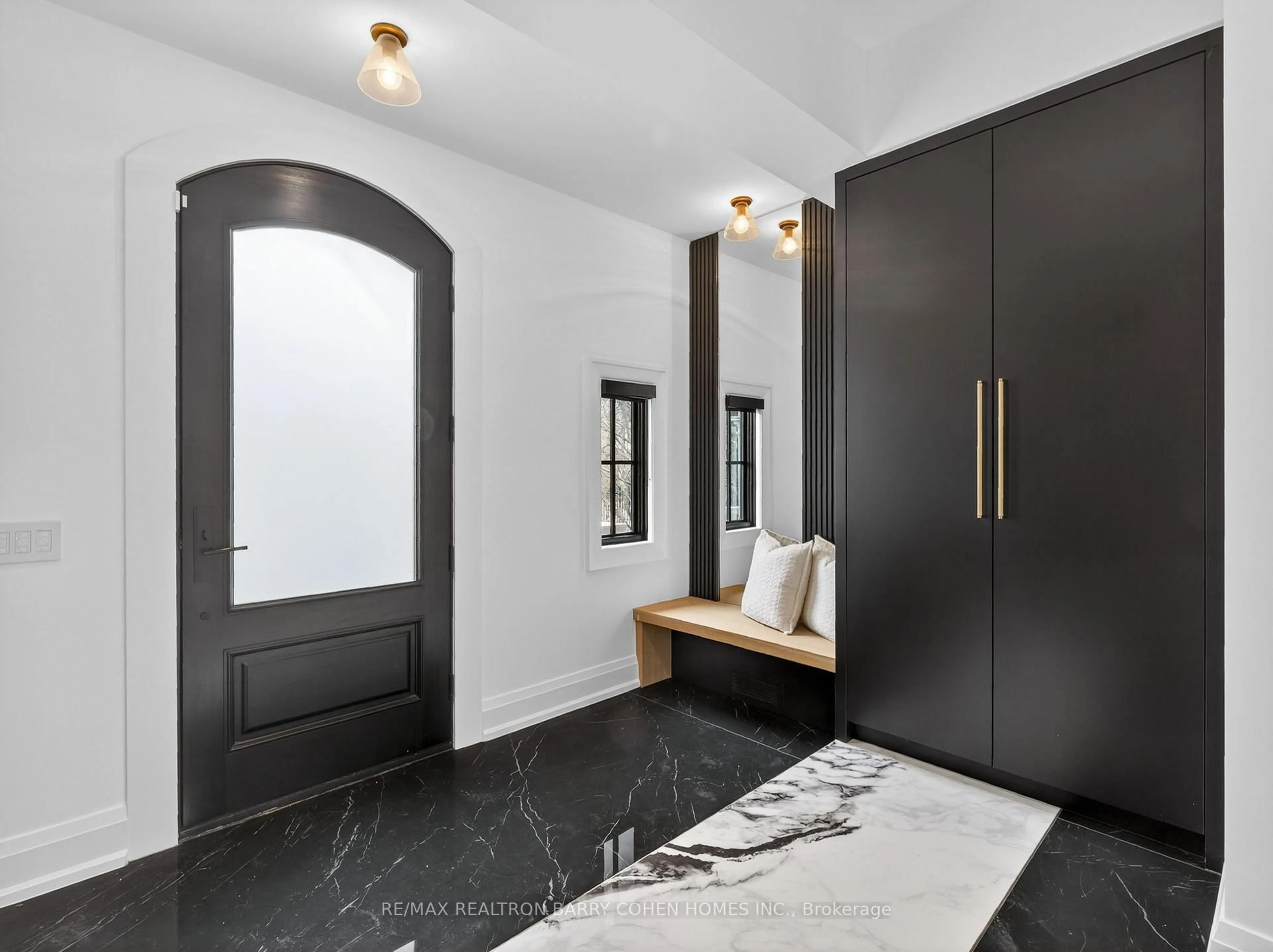 Indoor entryway for 62 Maple Ave, Toronto Ontario M4W 2T7