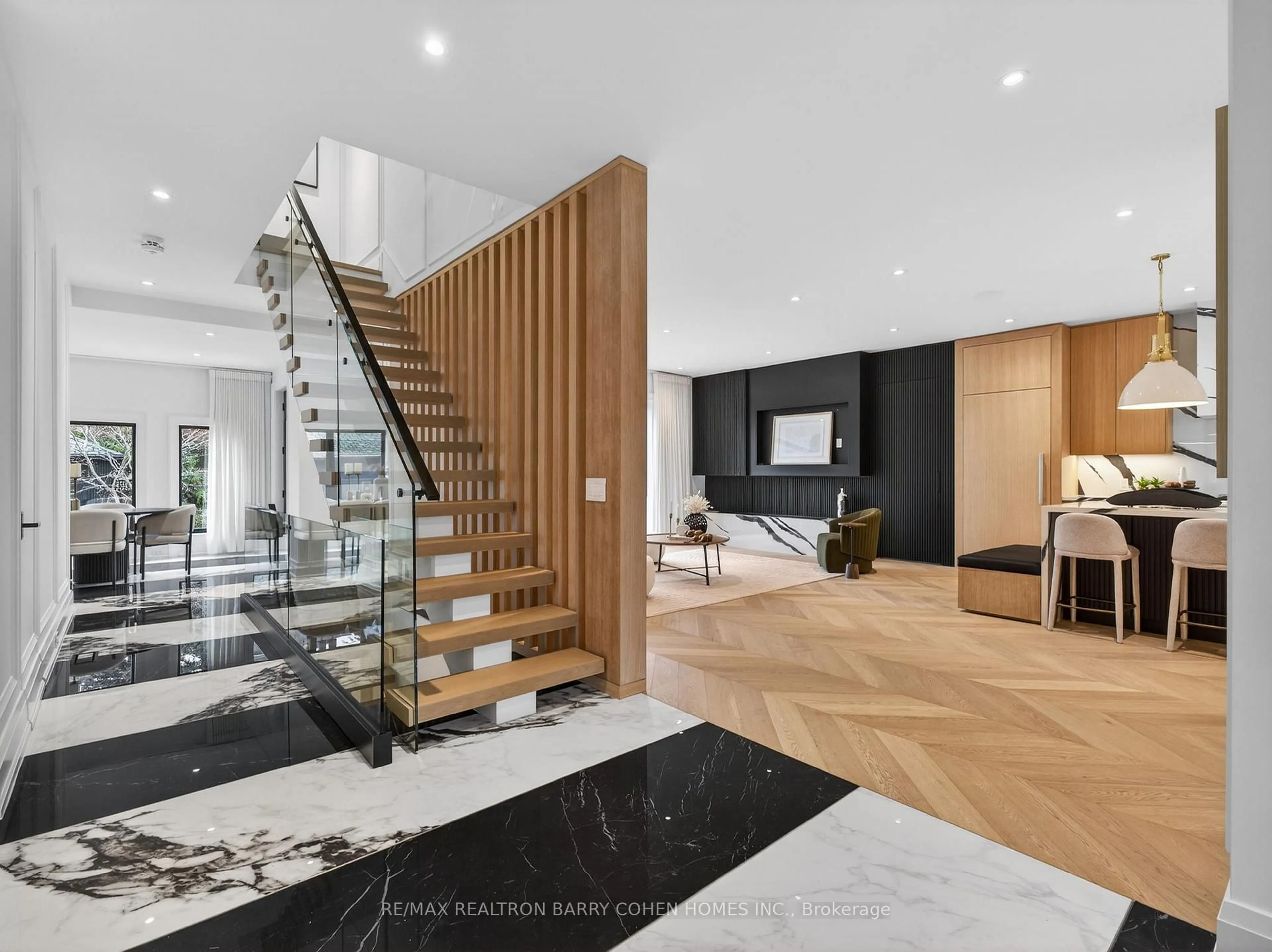 Unknown for 62 Maple Ave, Toronto Ontario M4W 2T7