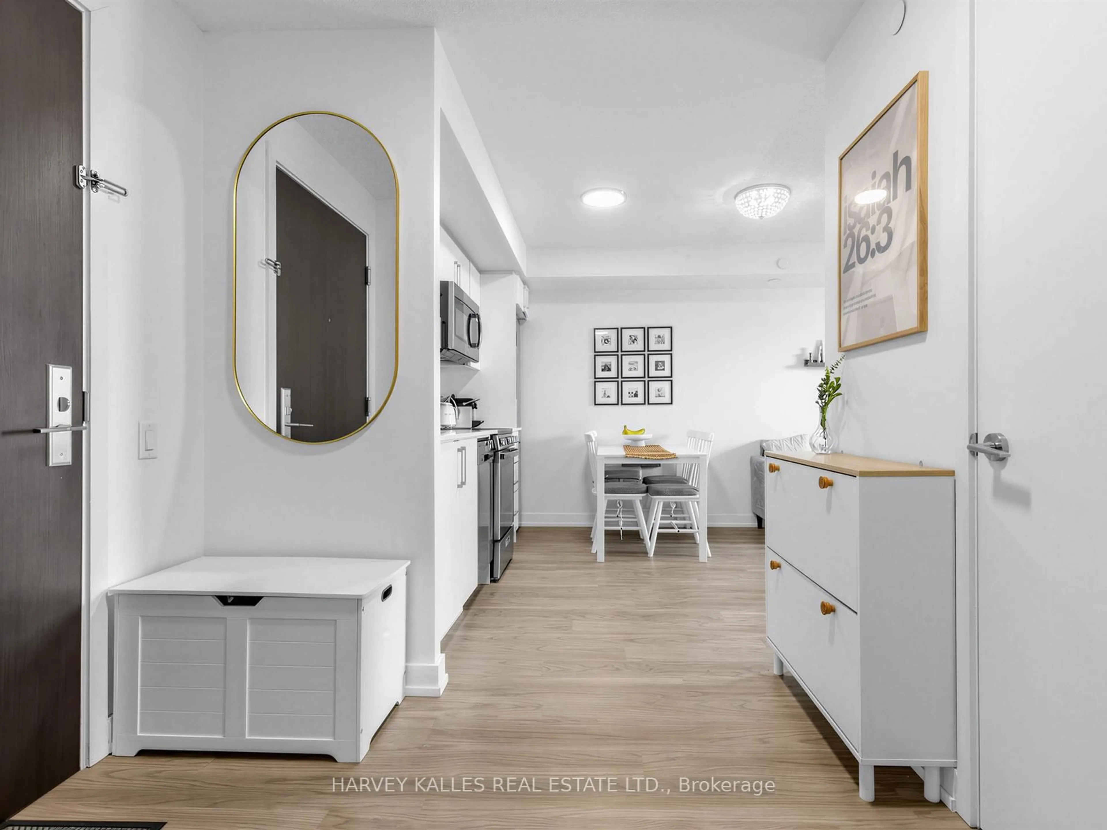 Indoor entryway for 38 Monte Kwinter Crt #614, Toronto Ontario M3H 0E2