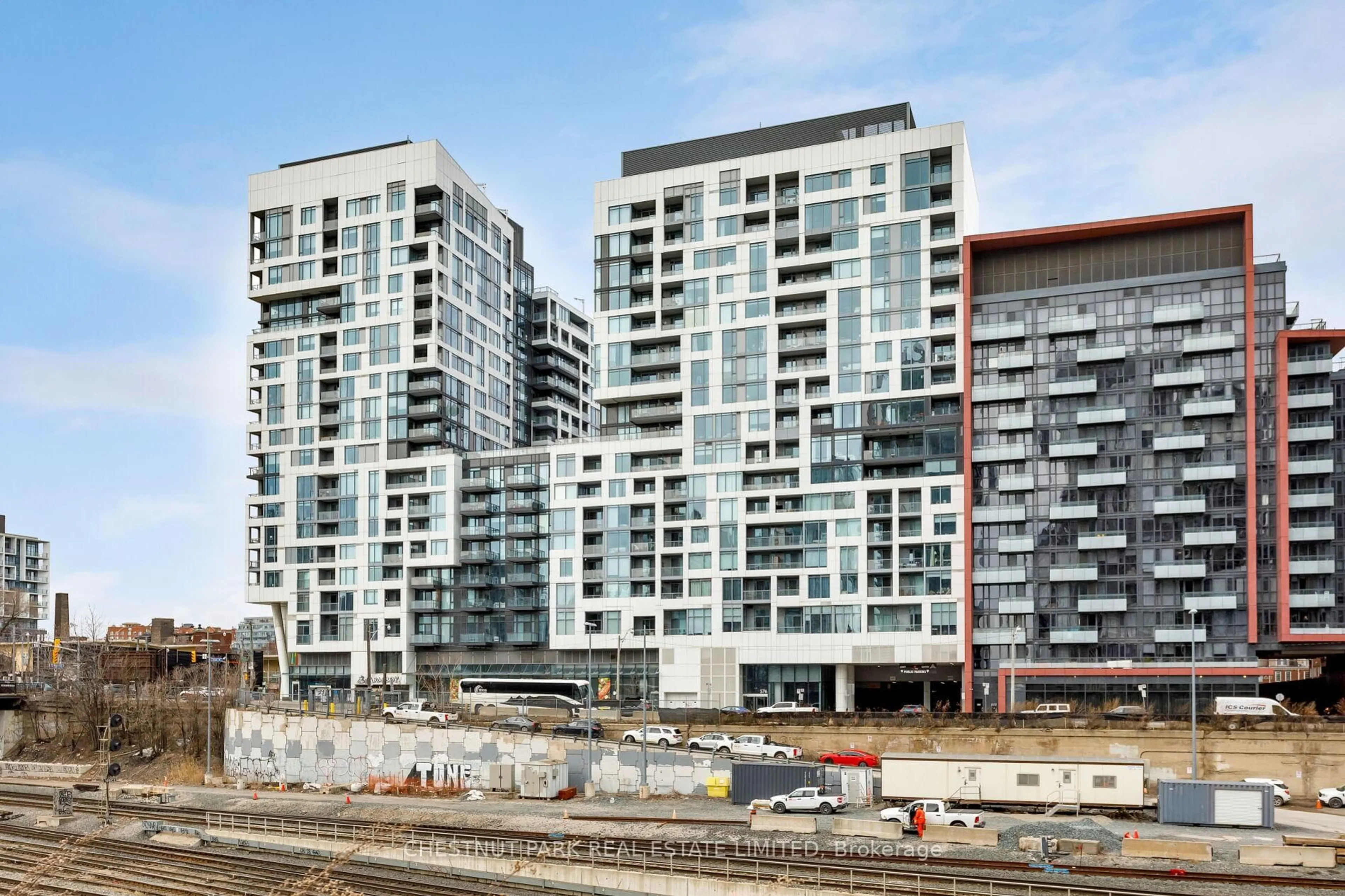 Unknown for 576 Front St #721E, Toronto Ontario M5V 1C1