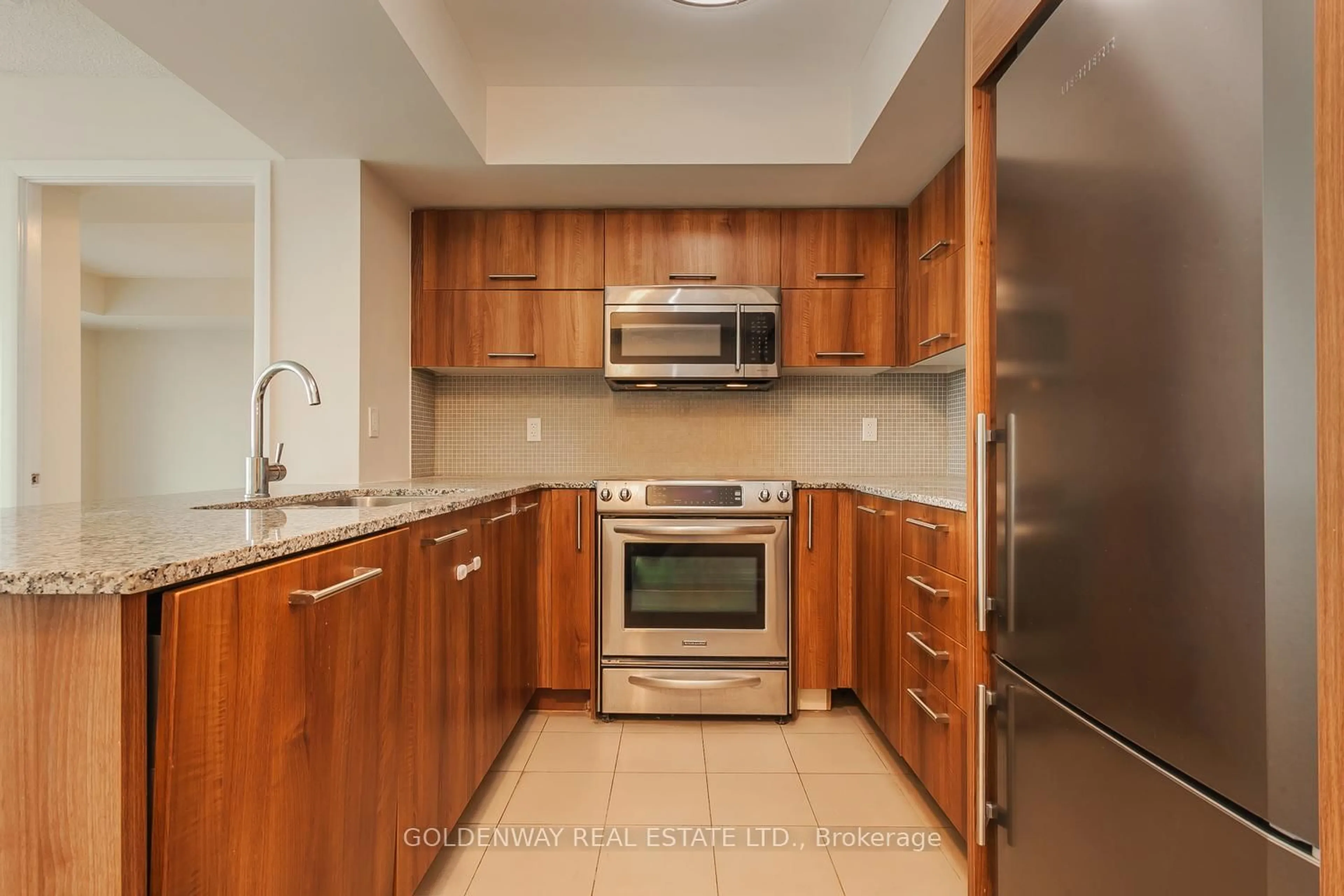 Standard kitchen, unknown for 5162 Yonge St #1815, Toronto Ontario M2N 0E9