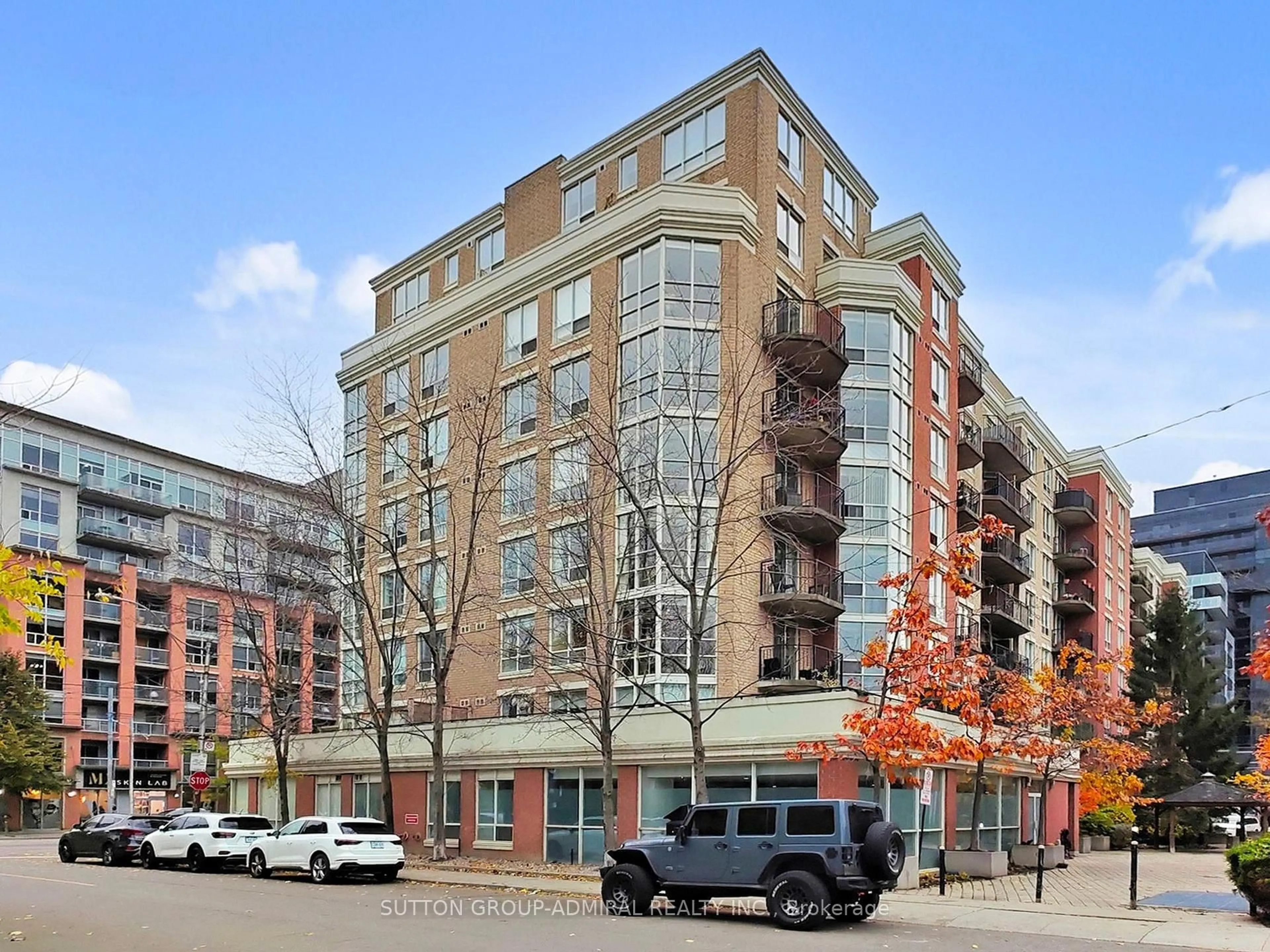 Unknown for 1000 King St #321, Toronto Ontario M6K 3N1