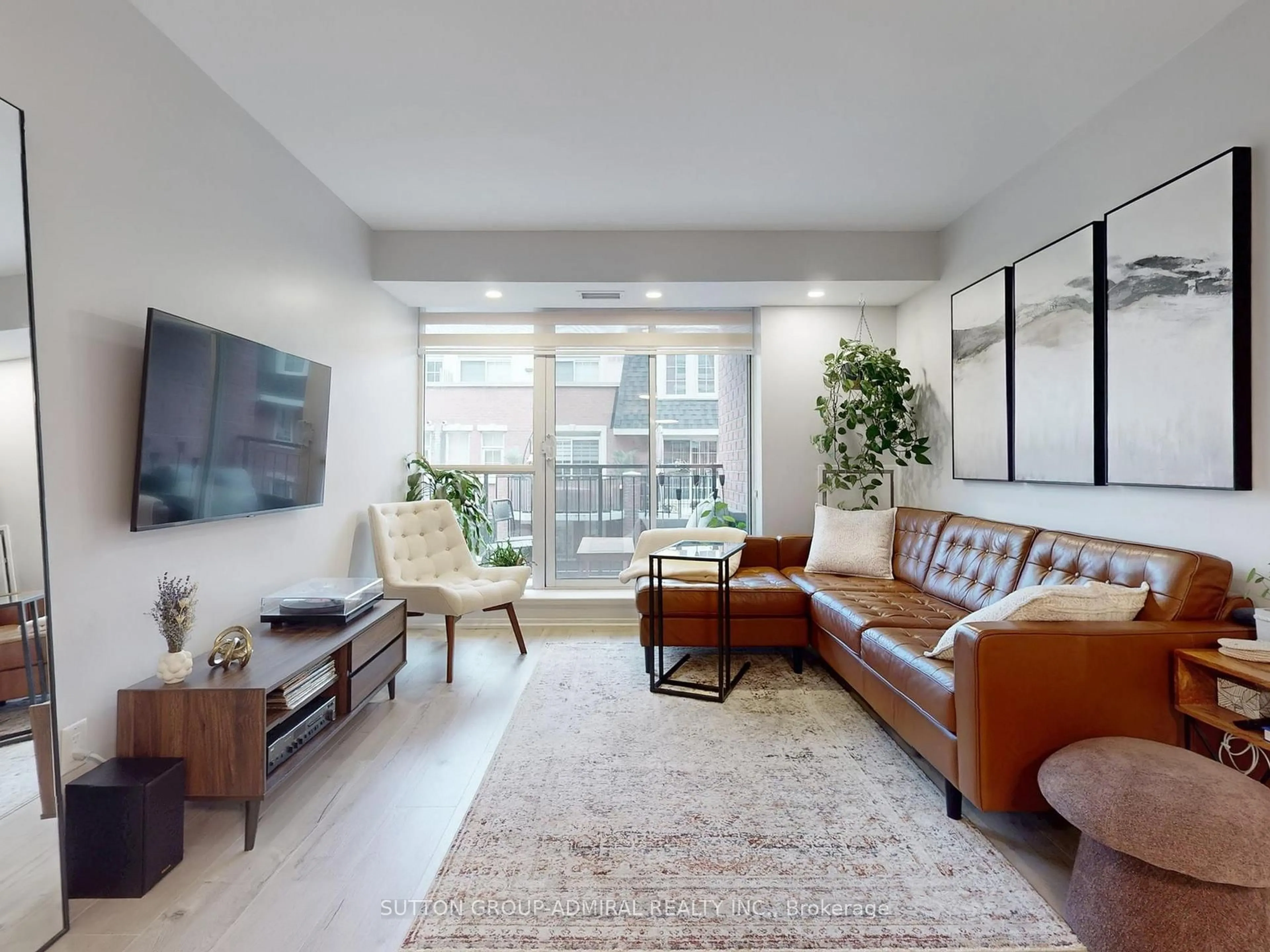 Living room with furniture, unknown for 1000 King St #321, Toronto Ontario M6K 3N1