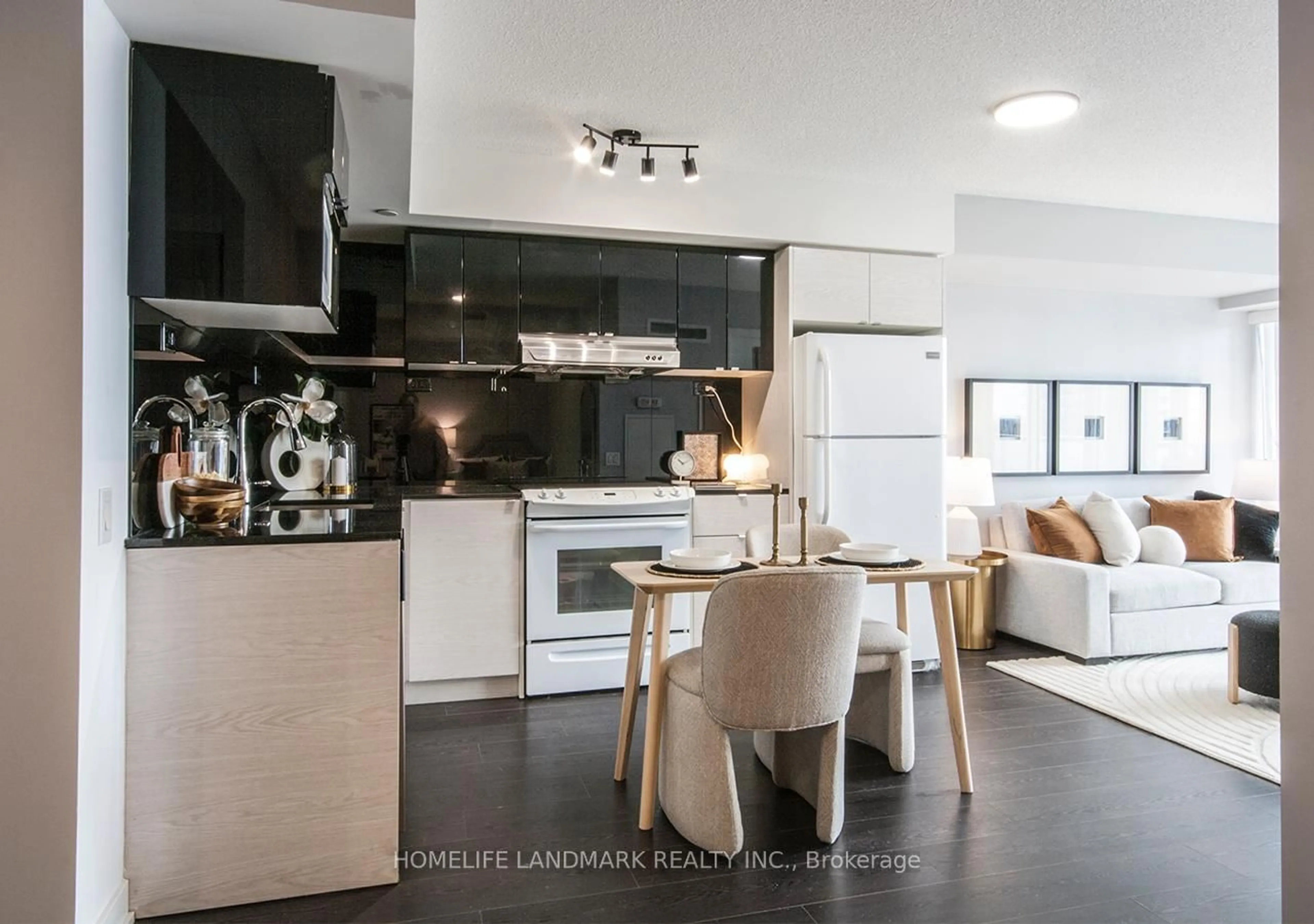 Open concept kitchen, unknown for 72 Esther Shiner Blvd #1902, Toronto Ontario M2K 0C4