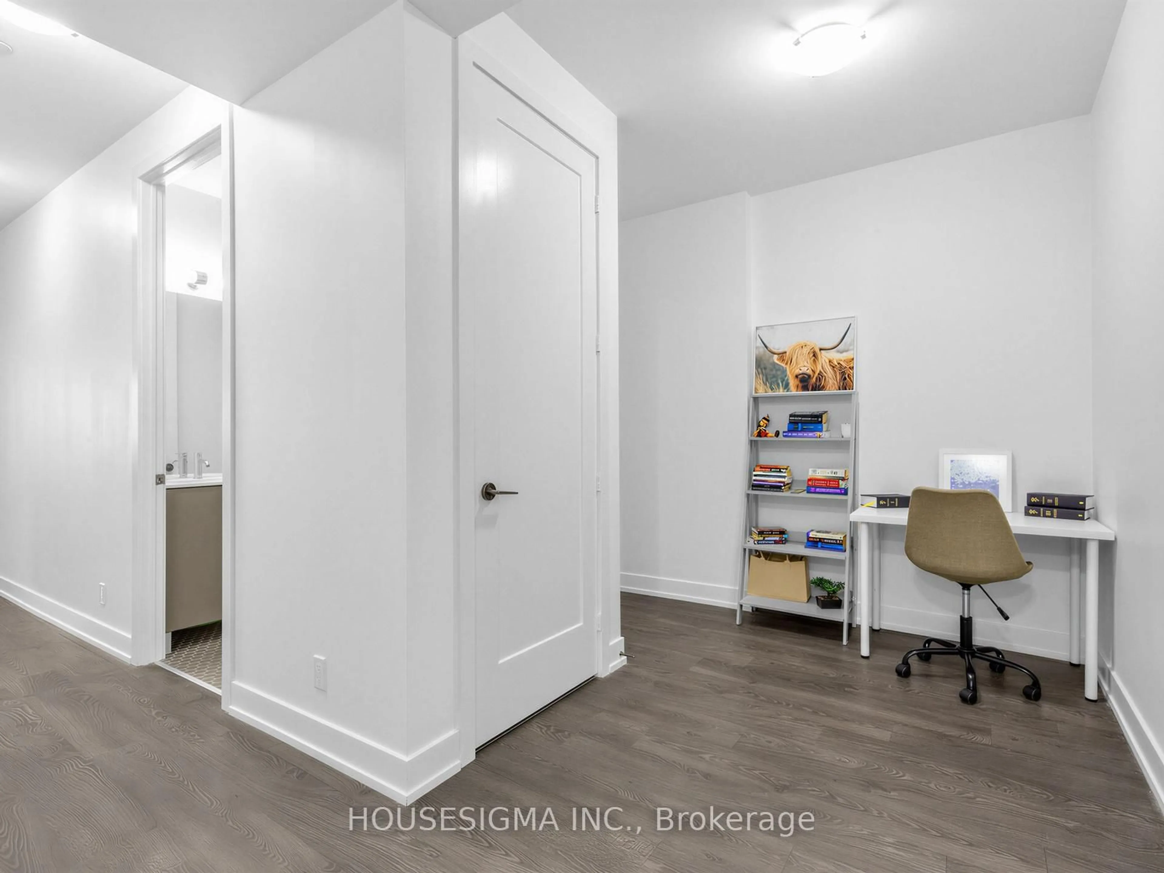 Unknown for 11 Lillian St #310, Toronto Ontario M4S 2H7