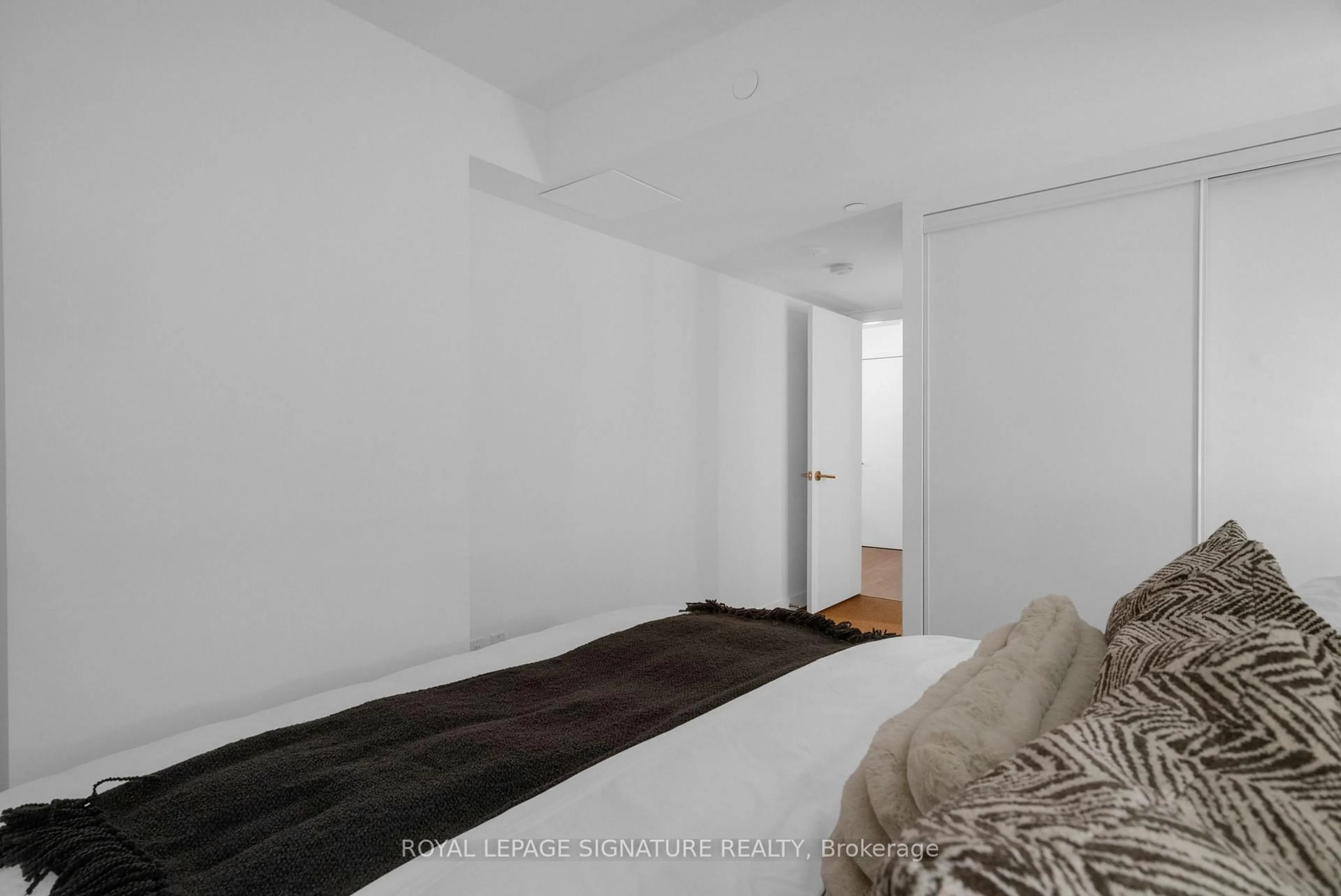 A pic of a room for 106 Varna Dr #8, Toronto Ontario M6A 0C8