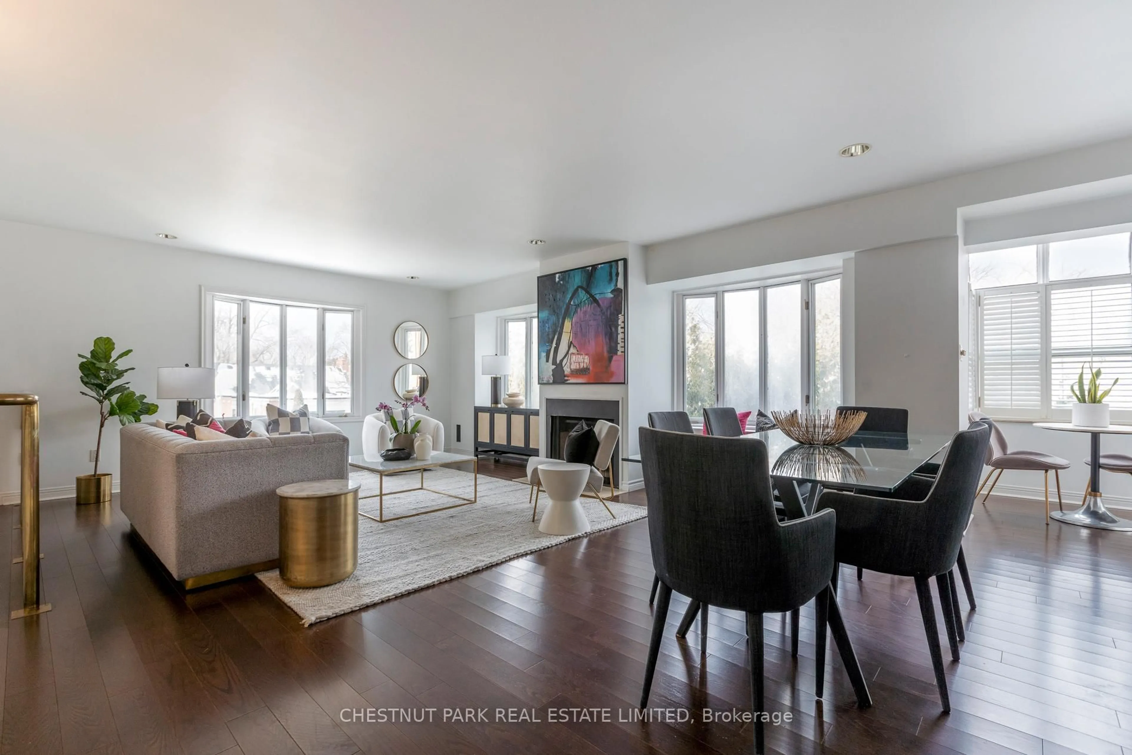 Living room with furniture, unknown for 8 Hawthorn Ave #PH3, Toronto Ontario M4W 2Z2