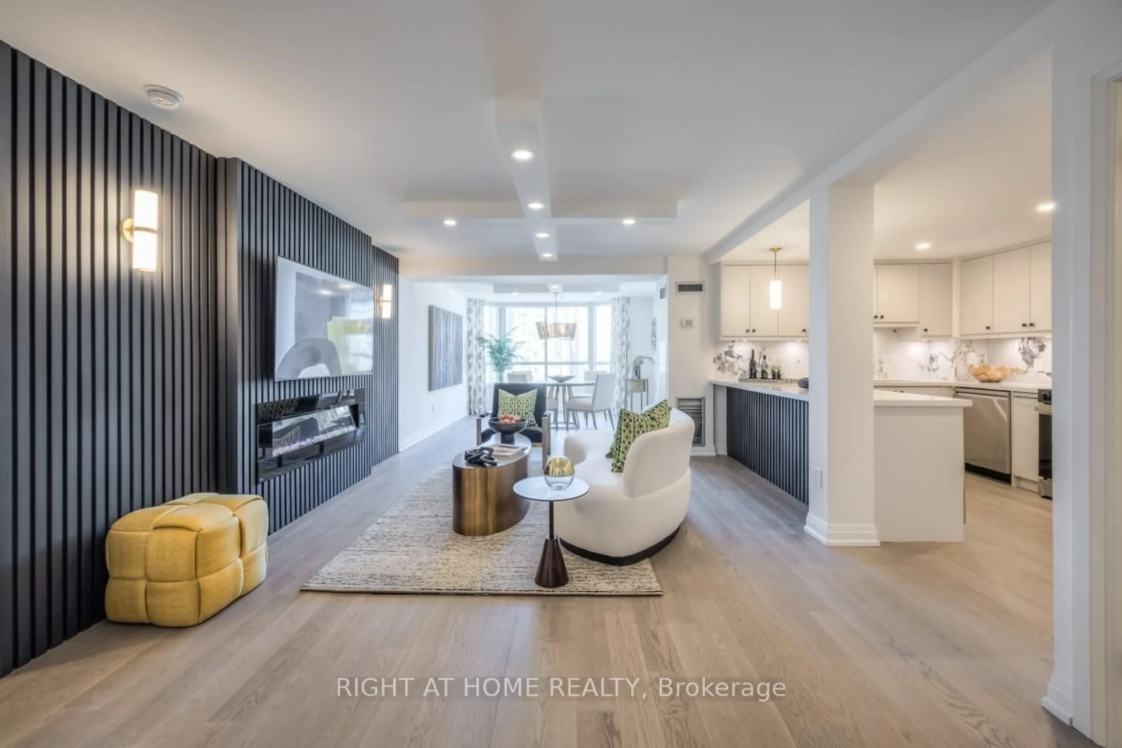 Living room with furniture, unknown for 5444 Yonge St #1810, Toronto Ontario M2N 6J4