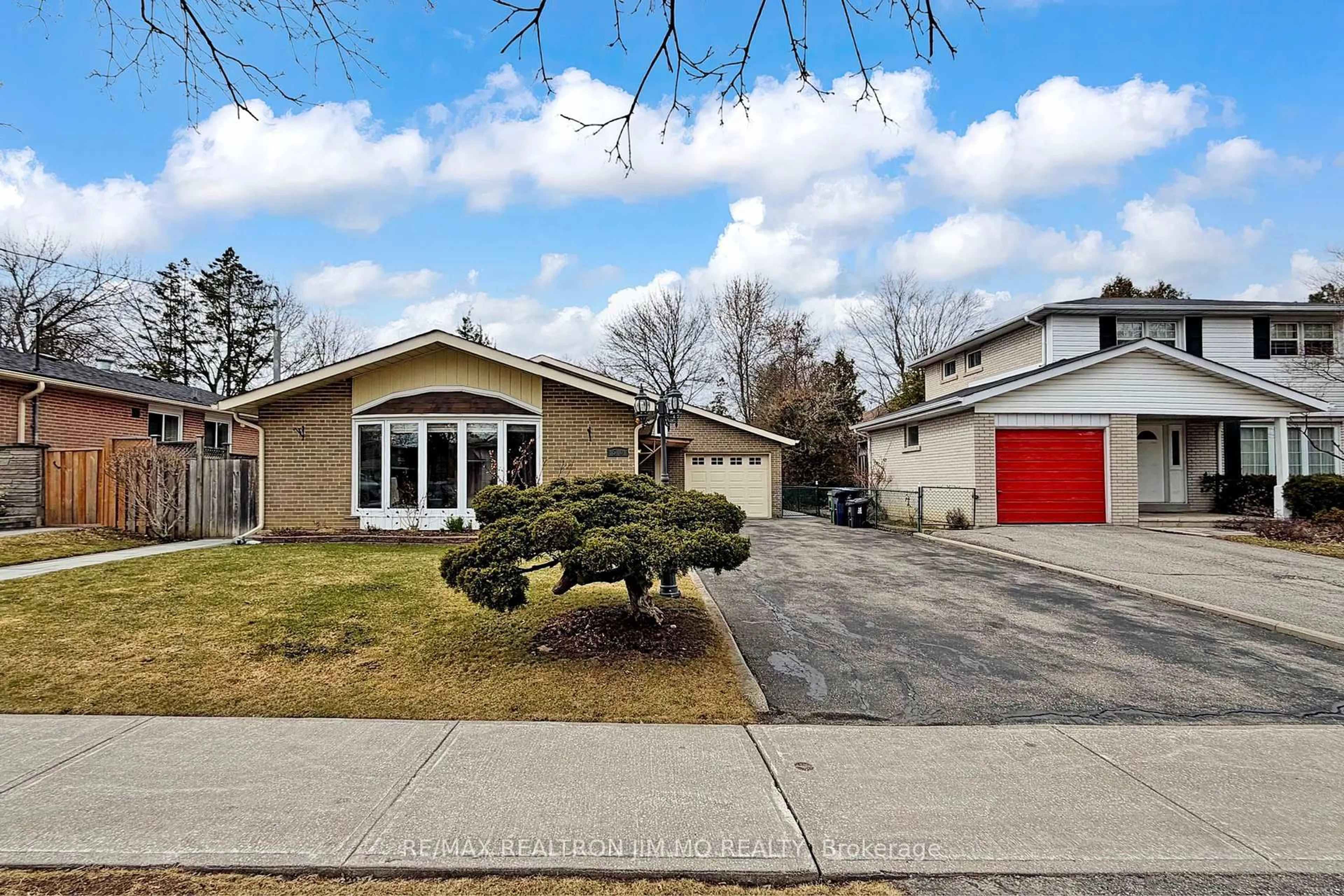 Unknown for 50 Nymark Ave, Toronto Ontario M2J 2G9