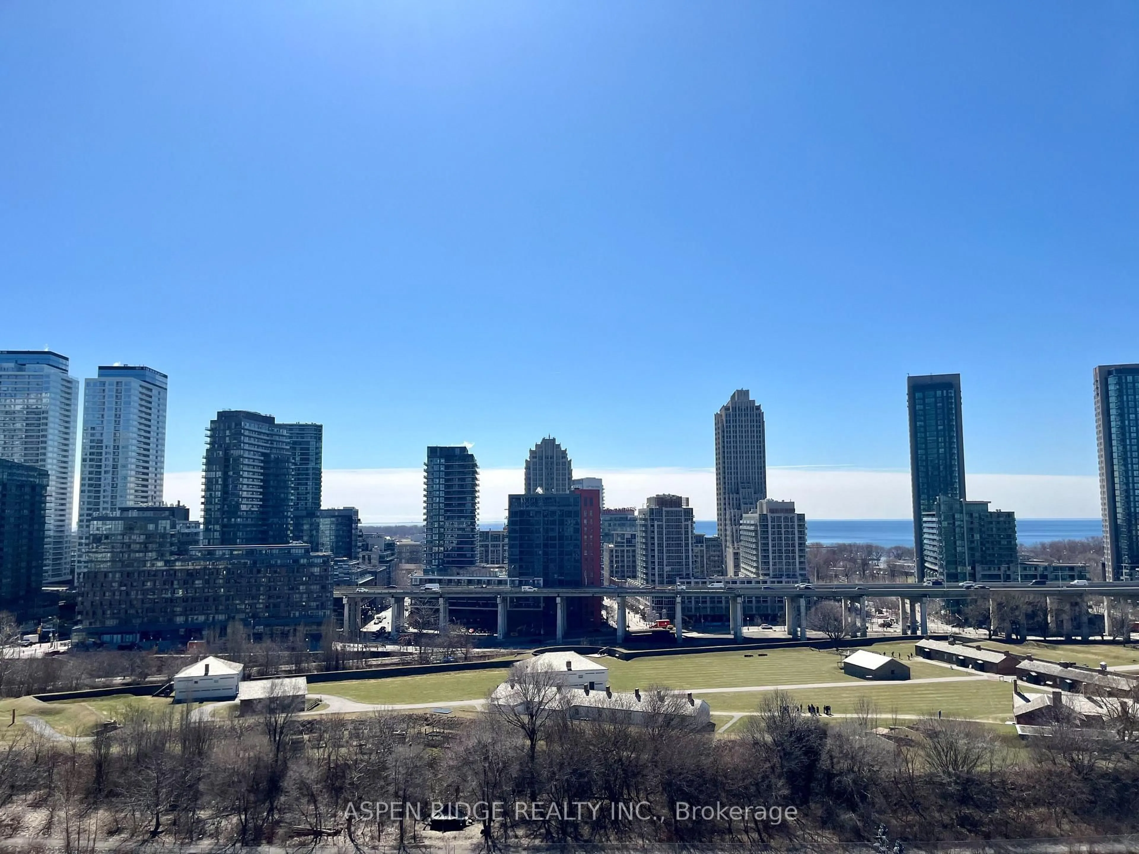 A pic from outside/outdoor area/front of a property/back of a property/a pic from drone, city buildings view from balcony for 9 Tecumseth St #PH21, Toronto Ontario M5V 0S5