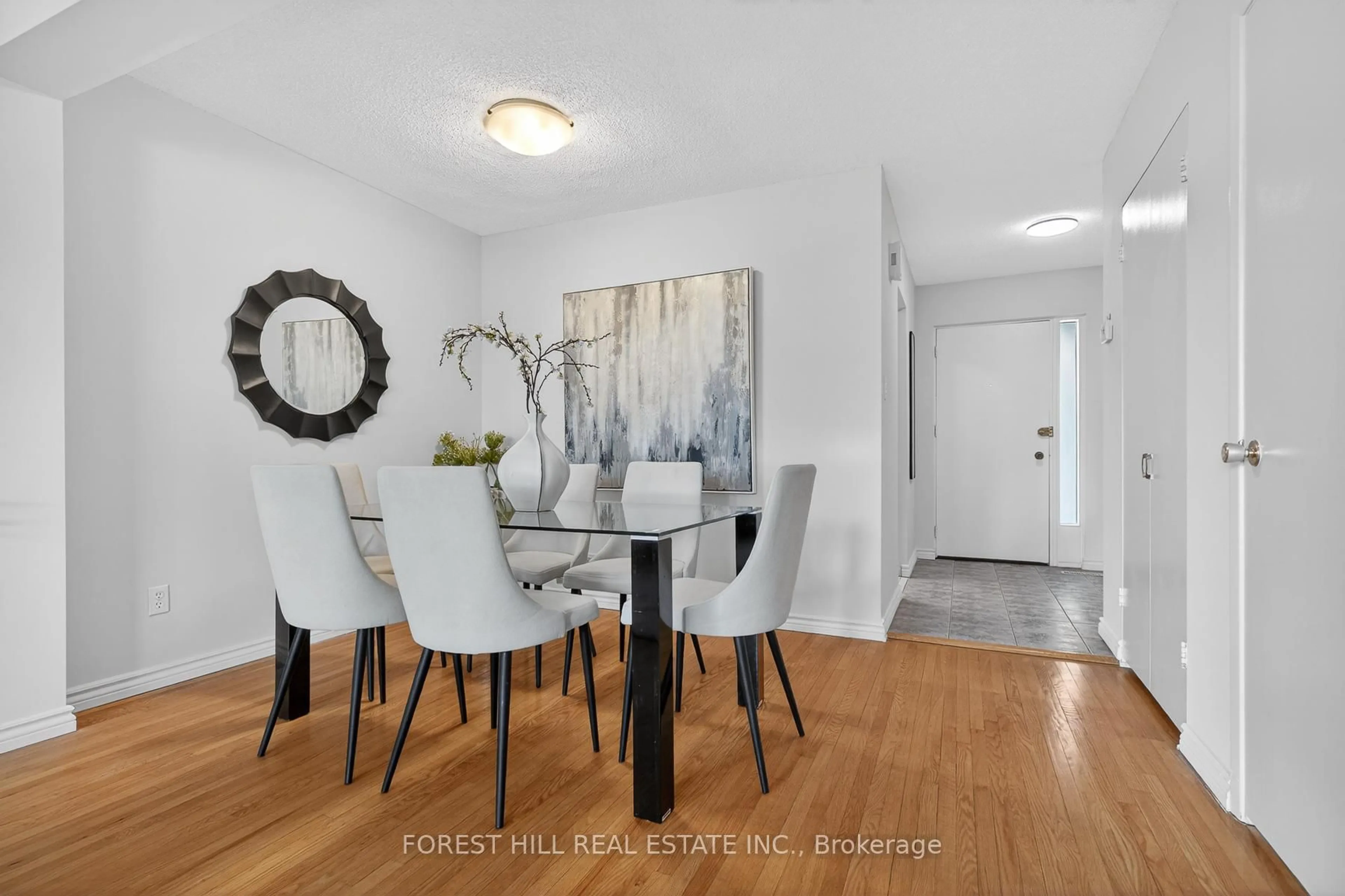 Dining room, wood/laminate floor for 4 Yetta Shepway, Toronto Ontario M2J 1X9