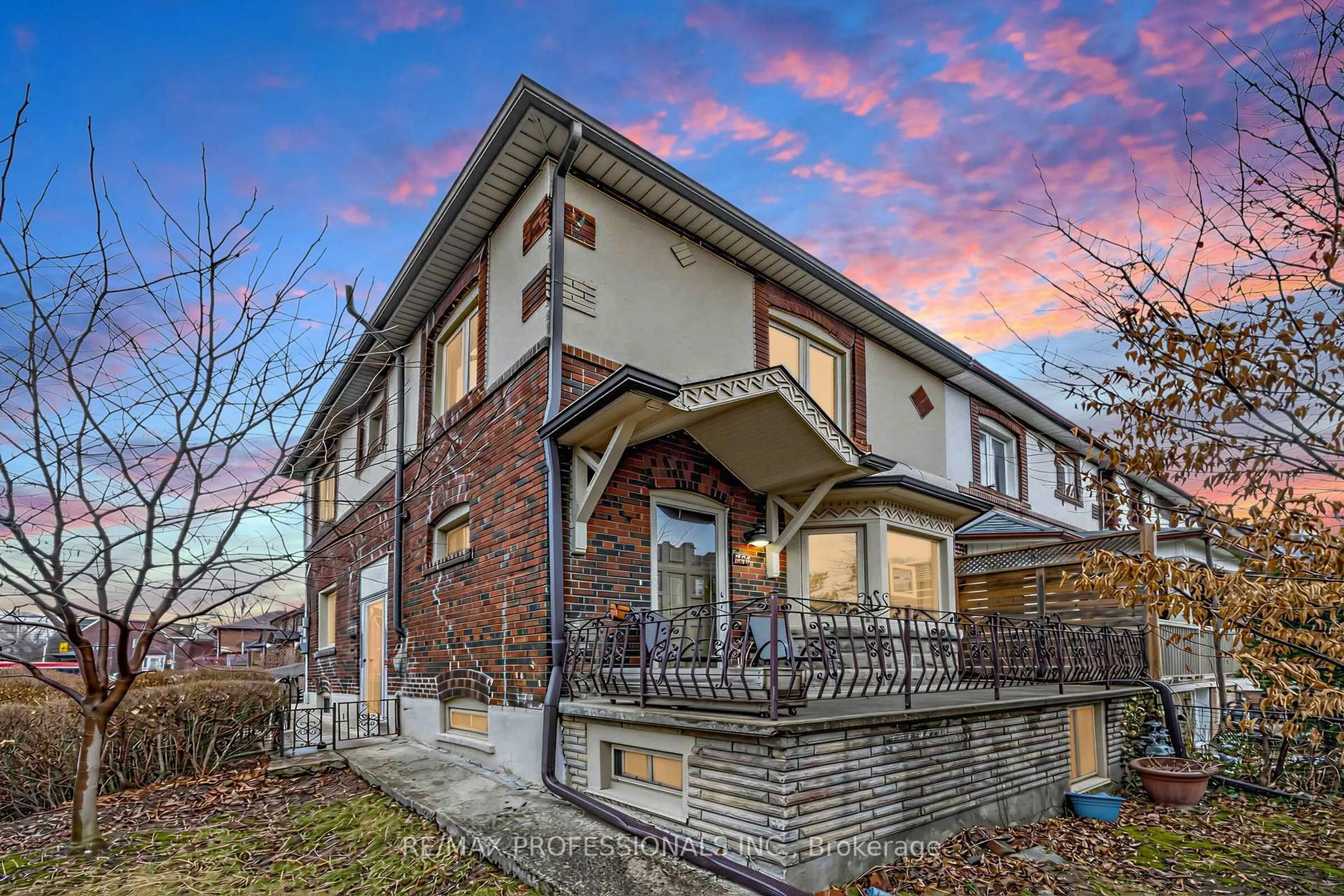 Home with brick exterior material, building for 358 Roxton Rd, Toronto Ontario M6G 3R2