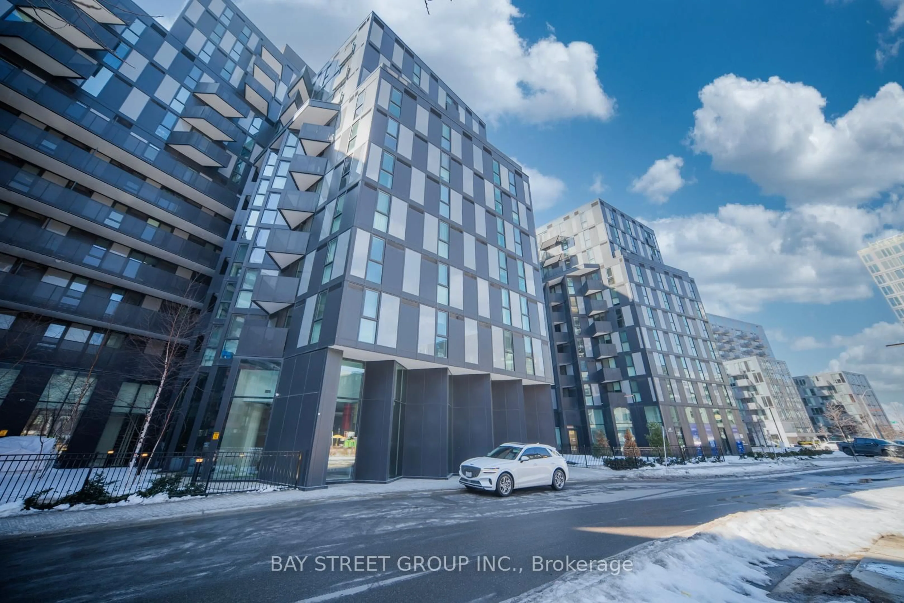 A pic from outside/outdoor area/front of a property/back of a property/a pic from drone, street for 30 Tippett Rd #1024, Toronto Ontario M3H 0E3