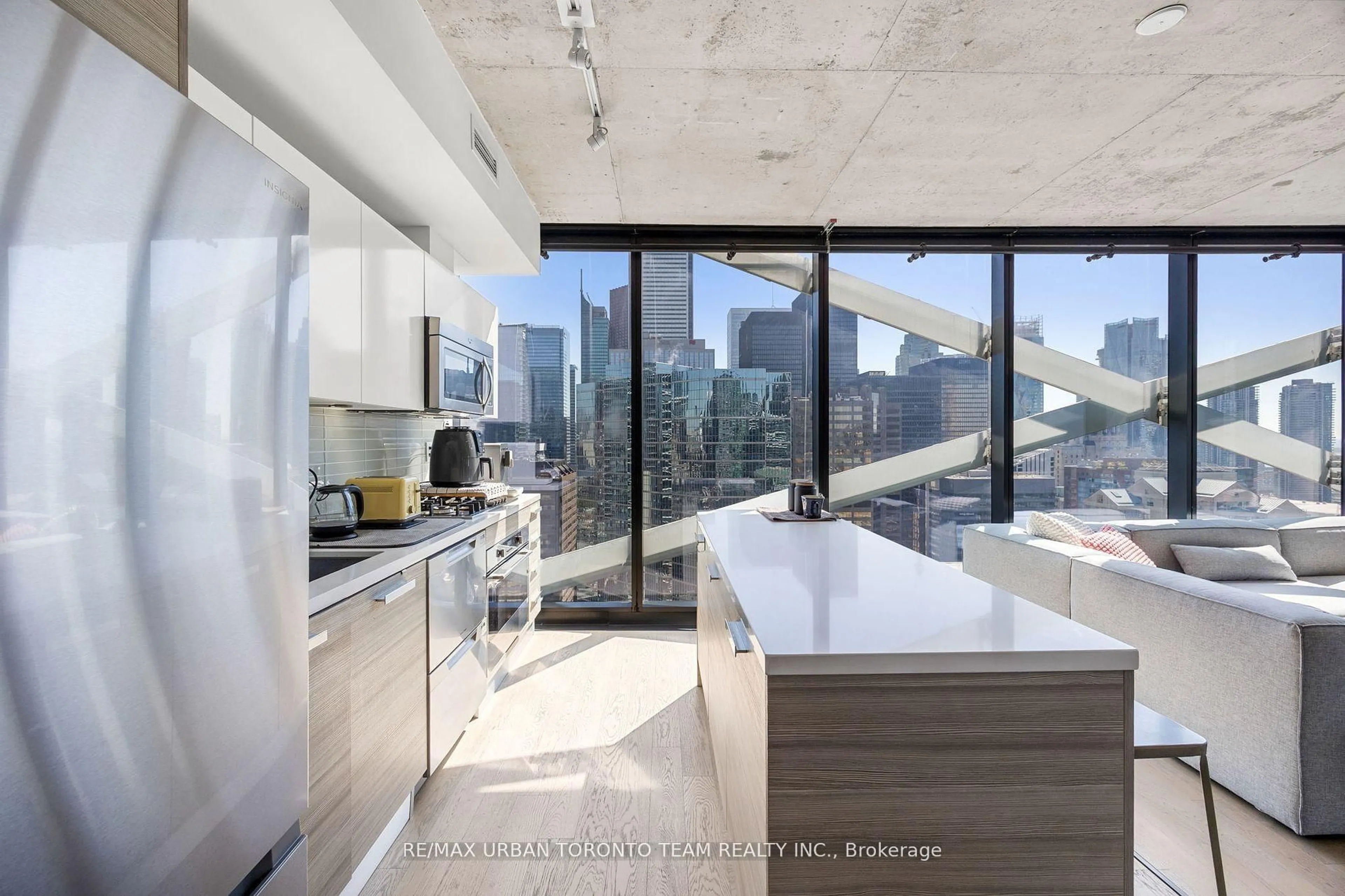 Contemporary kitchen, unknown for 224 King St #2804, Toronto Ontario M5H 0A6