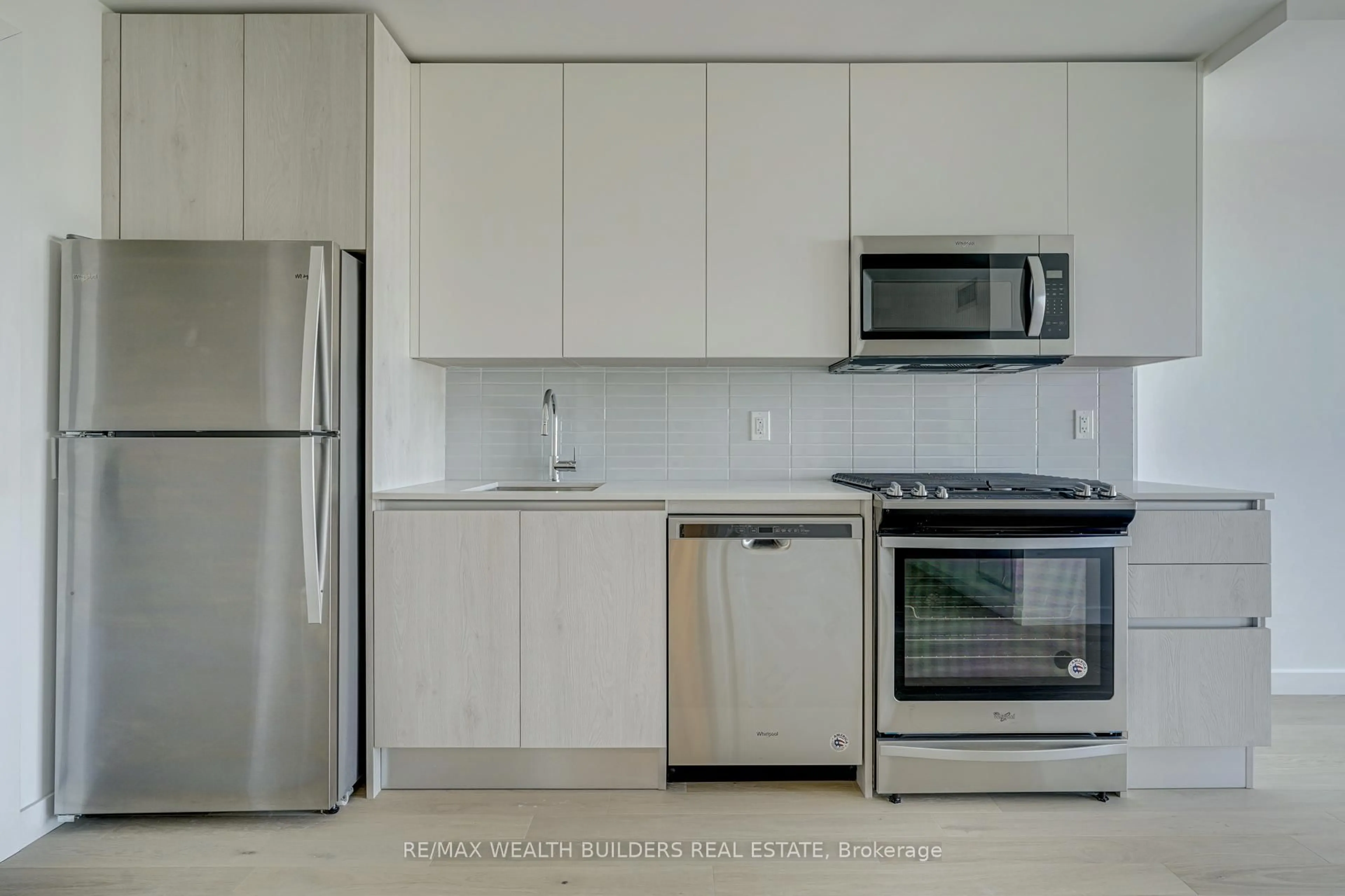 Standard kitchen, ceramic/tile floor for 2A Church St #2406, Toronto Ontario M5E 0E1