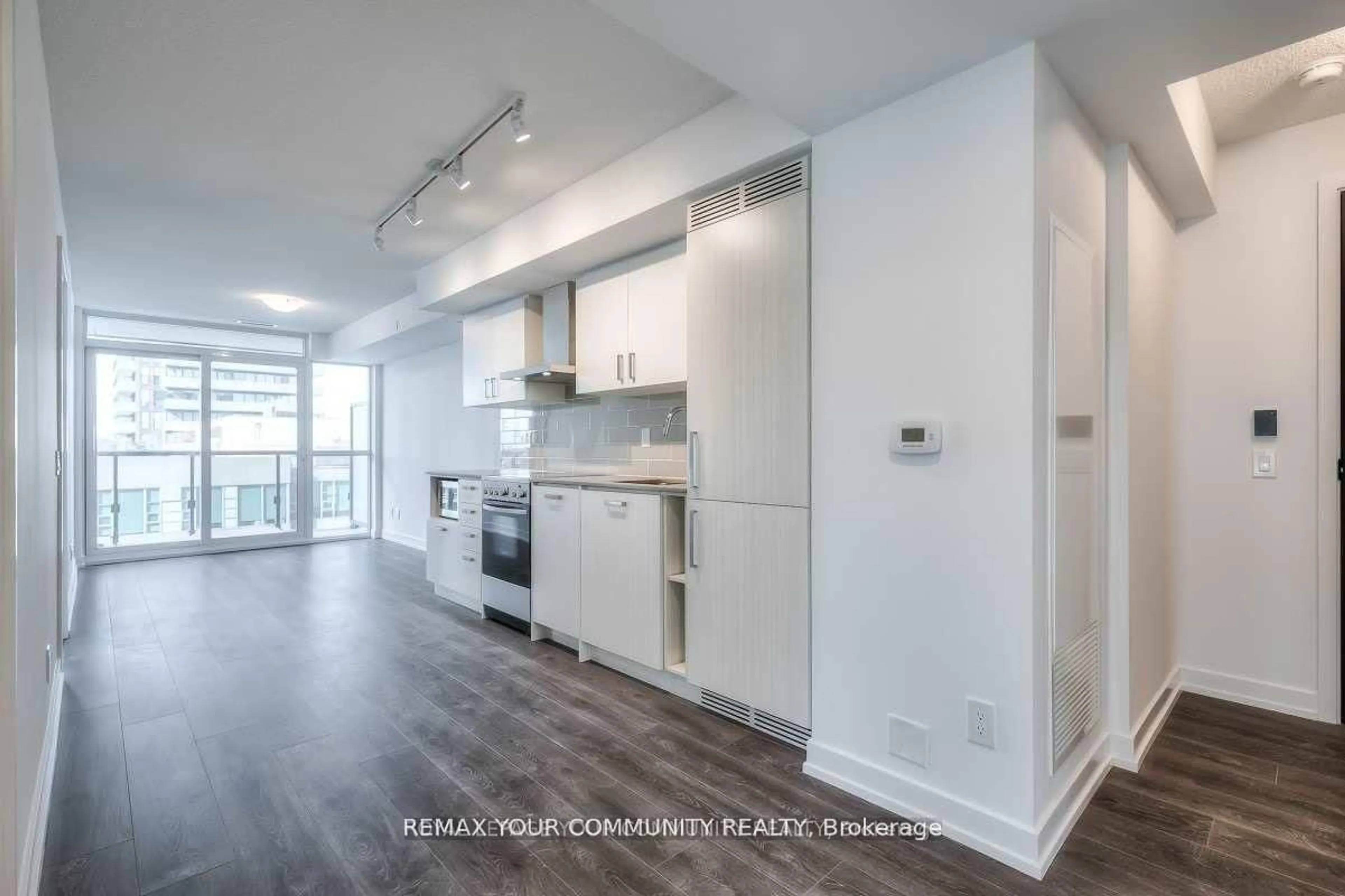 Open concept kitchen, unknown for 125 Redpath Ave #1005, Toronto Ontario M4P 1J5