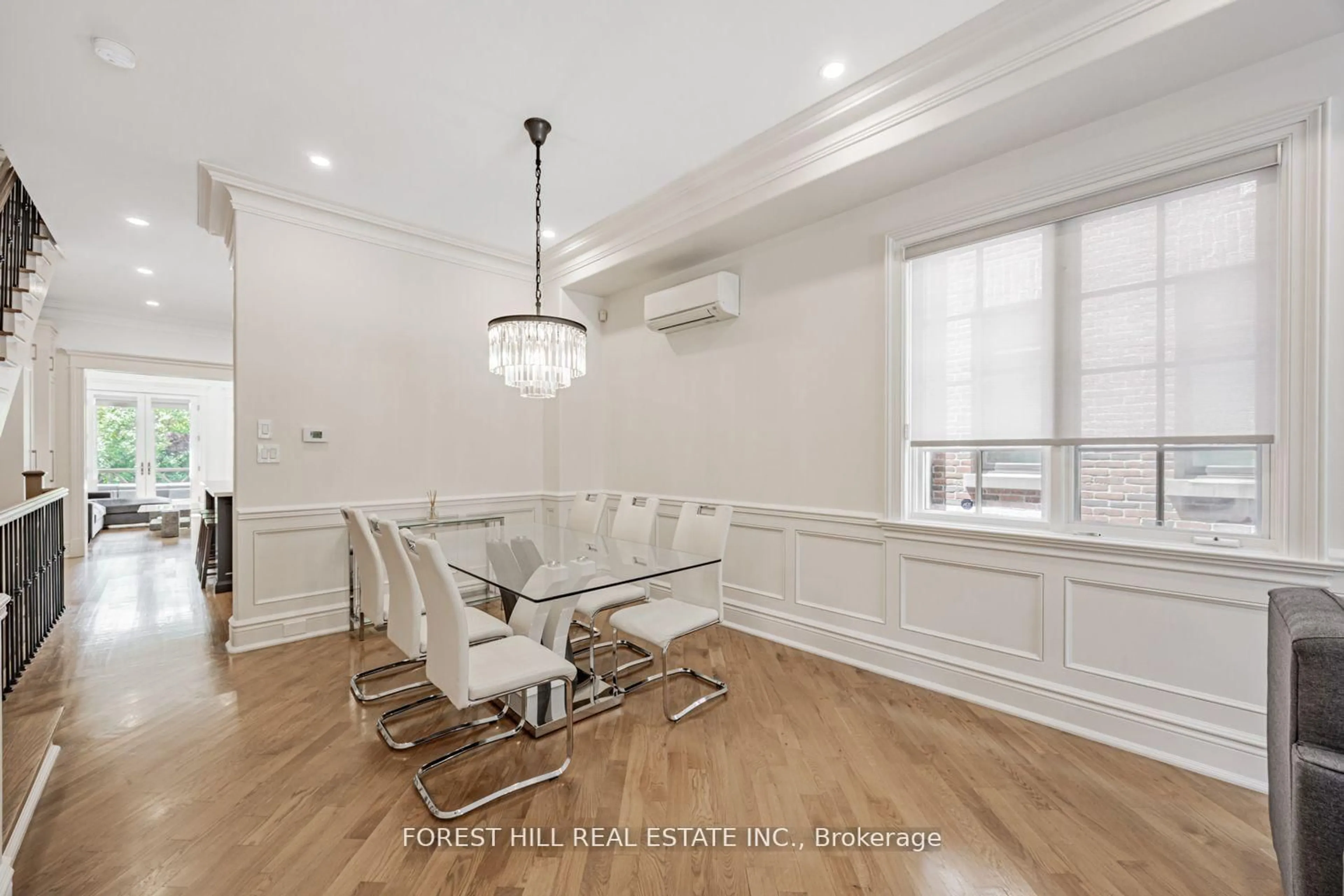 Dining room, wood/laminate floor for 55 Lonsdale Rd, Toronto Ontario M4W 1W4