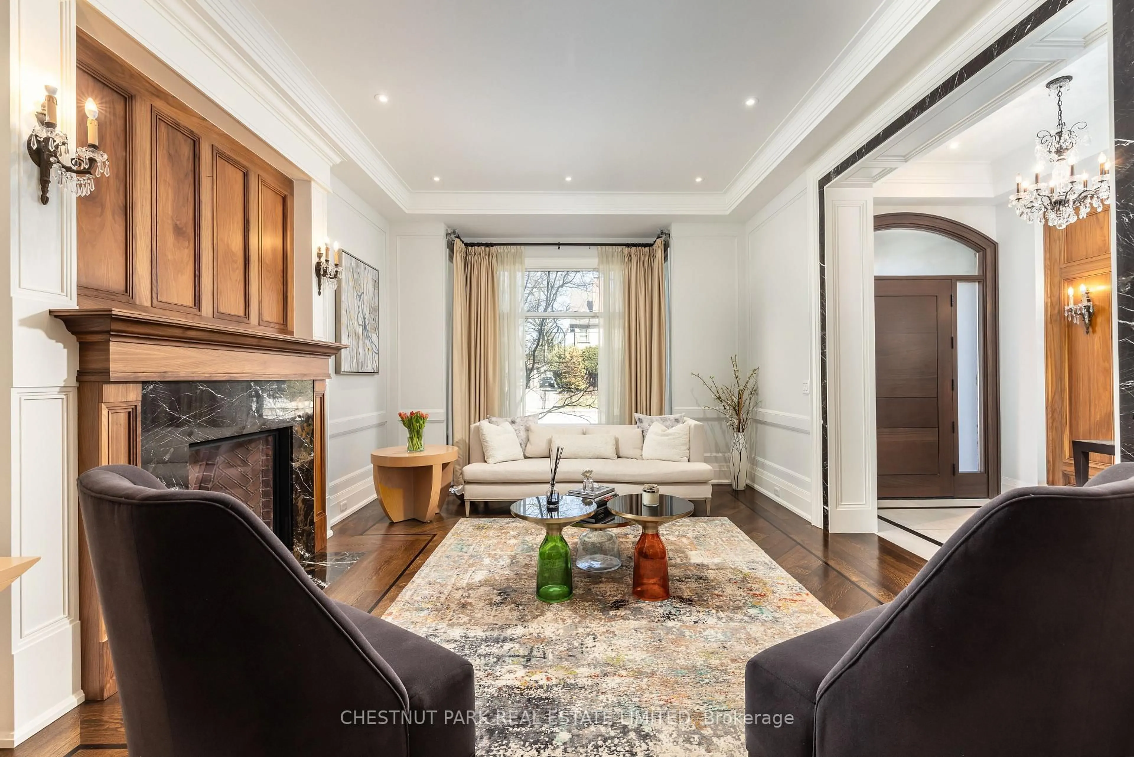 Living room with furniture, unknown for 147 St Leonard's Ave, Toronto Ontario M4N 1K6