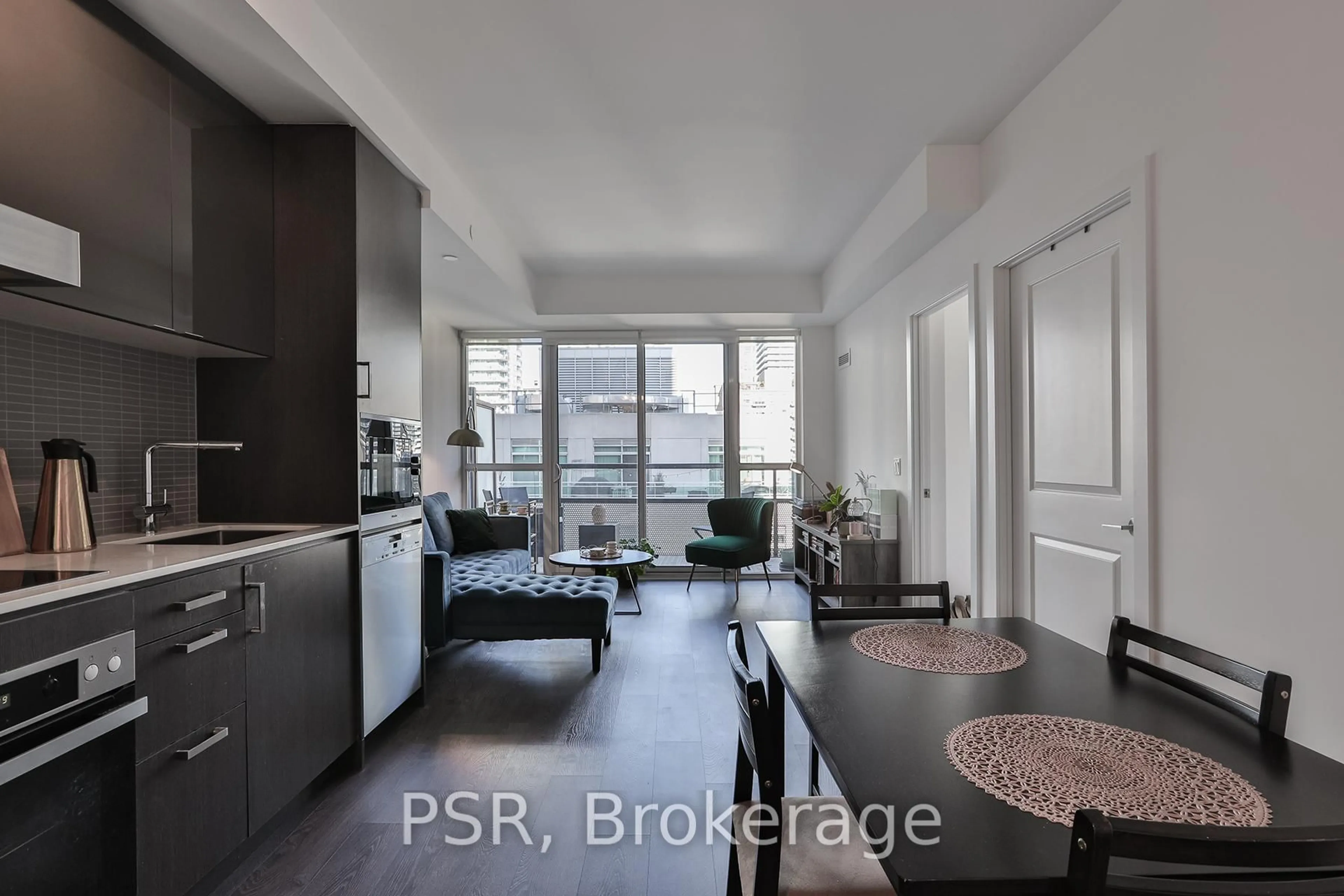 Unknown for 11 Lillian St #909, Toronto Ontario M4S 2H7