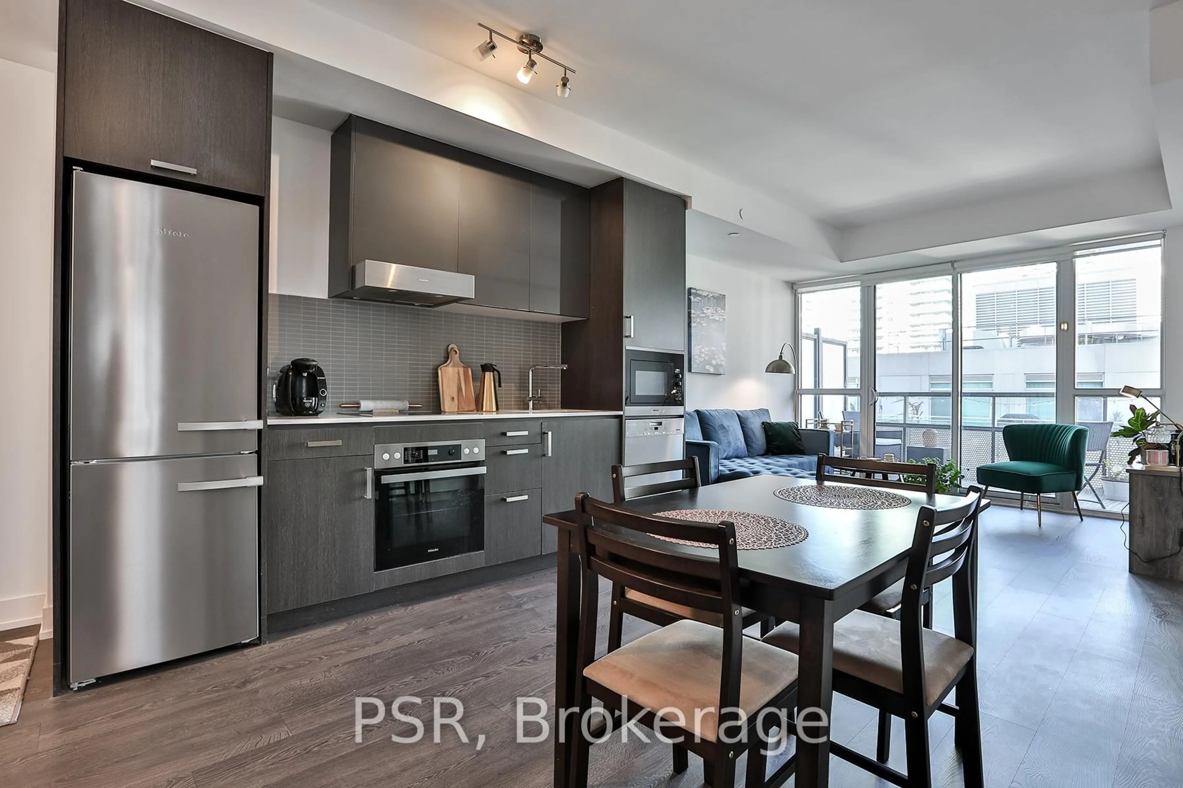 Open concept kitchen, unknown for 11 Lillian St #909, Toronto Ontario M4S 2H7