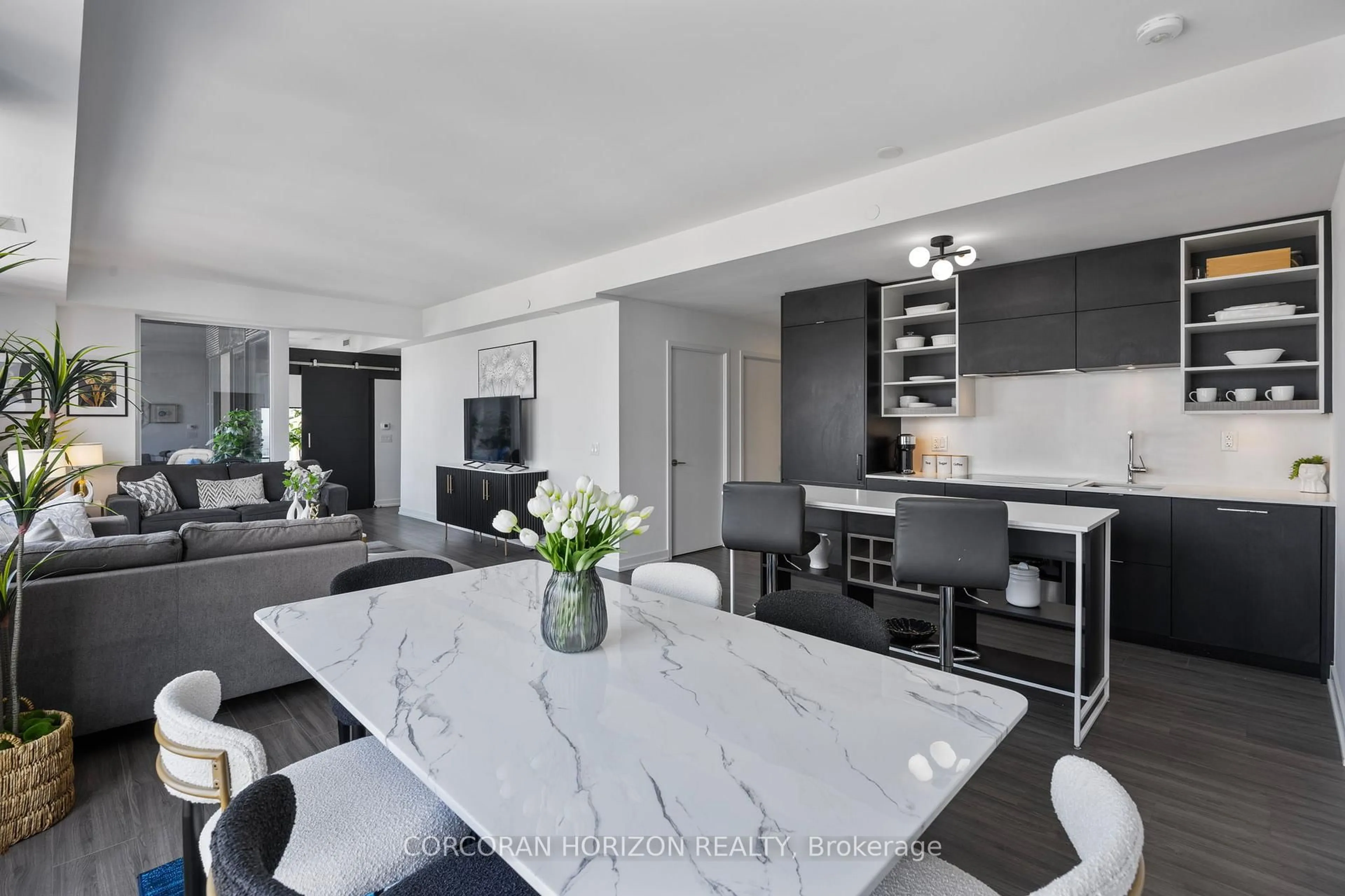 Open concept kitchen, unknown for 20 Edward St #PH1, Toronto Ontario M5G 1C9