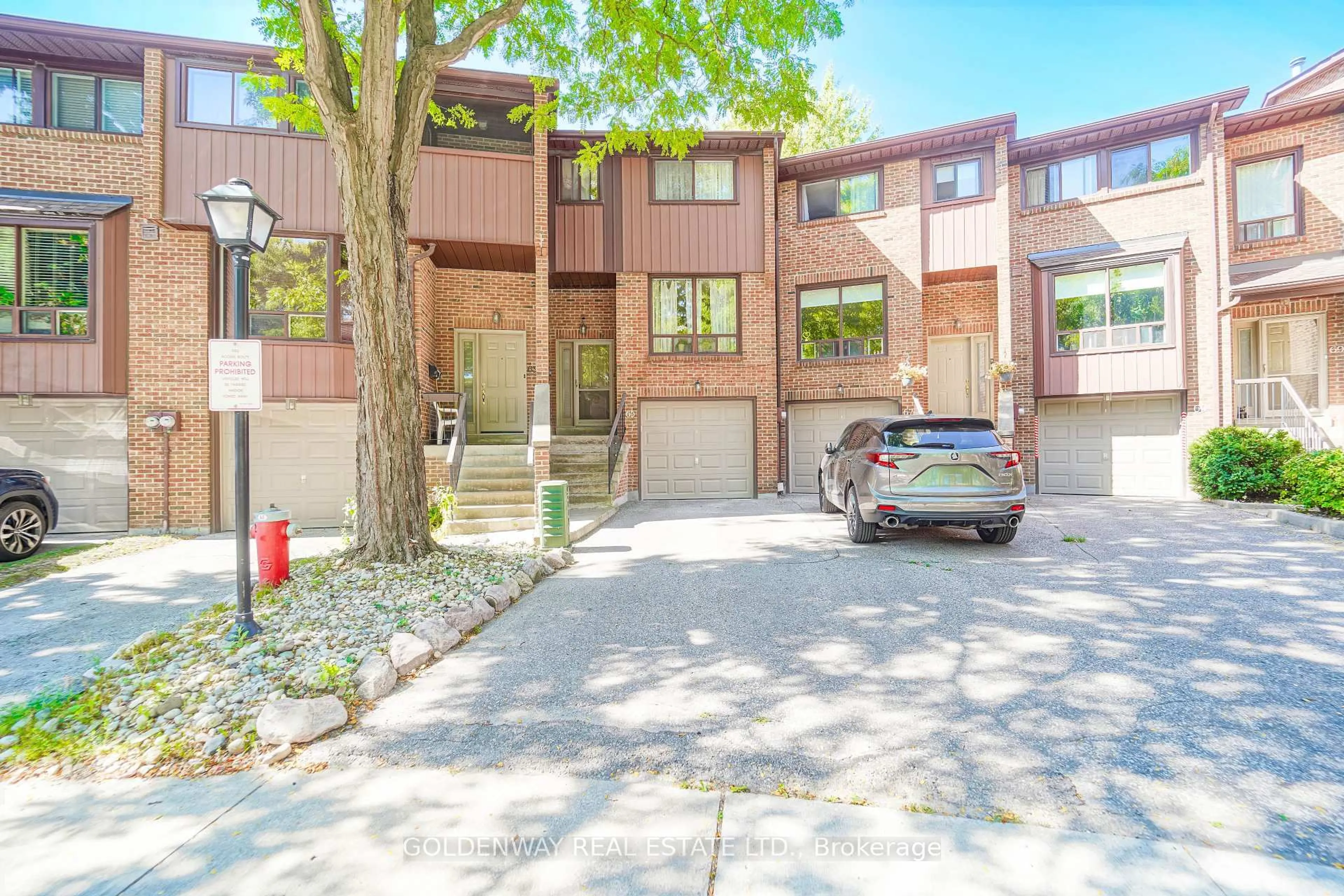 Unknown for 65 Wagon Trailway, Toronto Ontario M2J 4V4