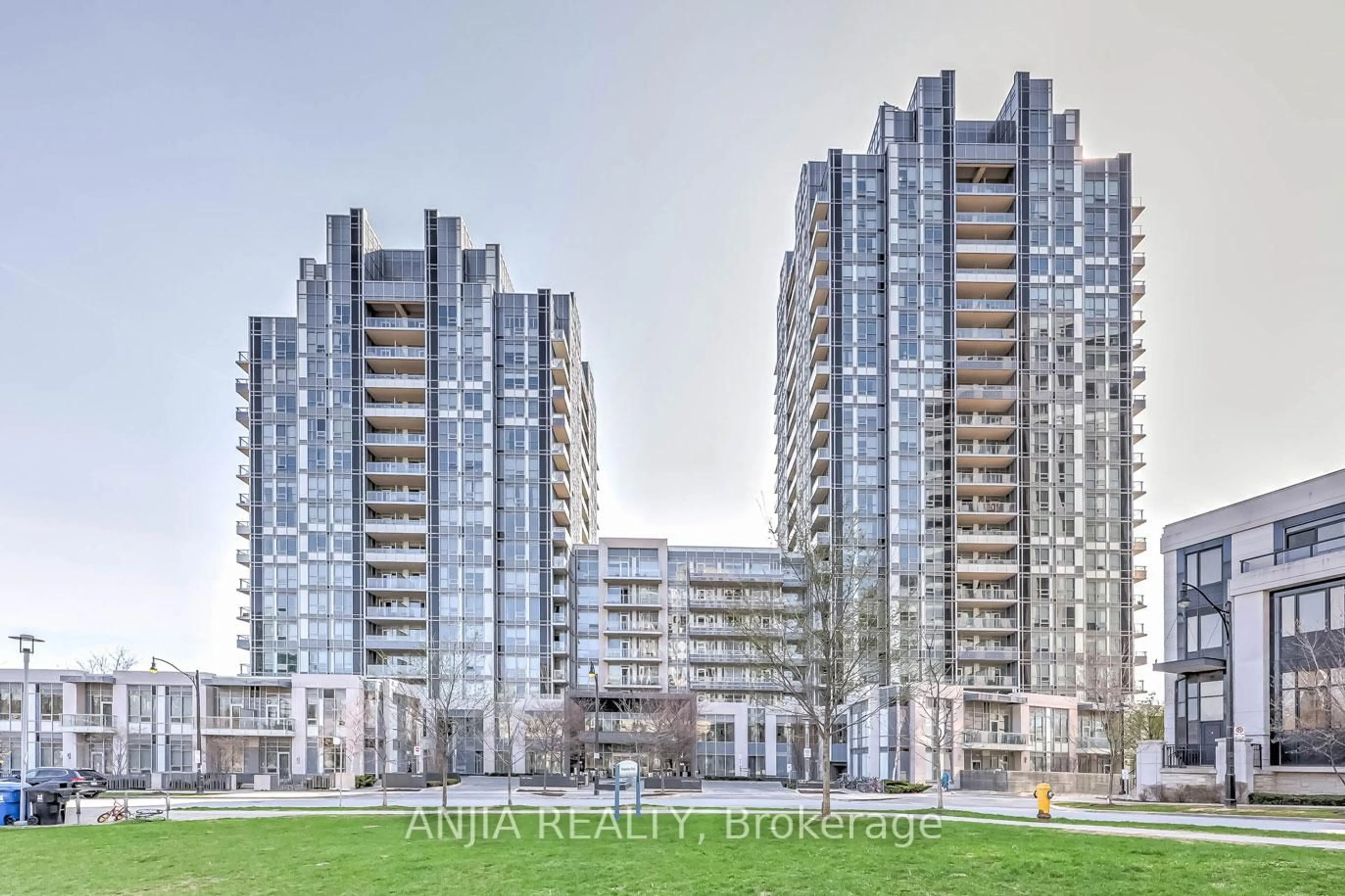 A pic from outside/outdoor area/front of a property/back of a property/a pic from drone, unknown for 120 Harrison Garden Blvd #1330, Toronto Ontario M2N 0H1