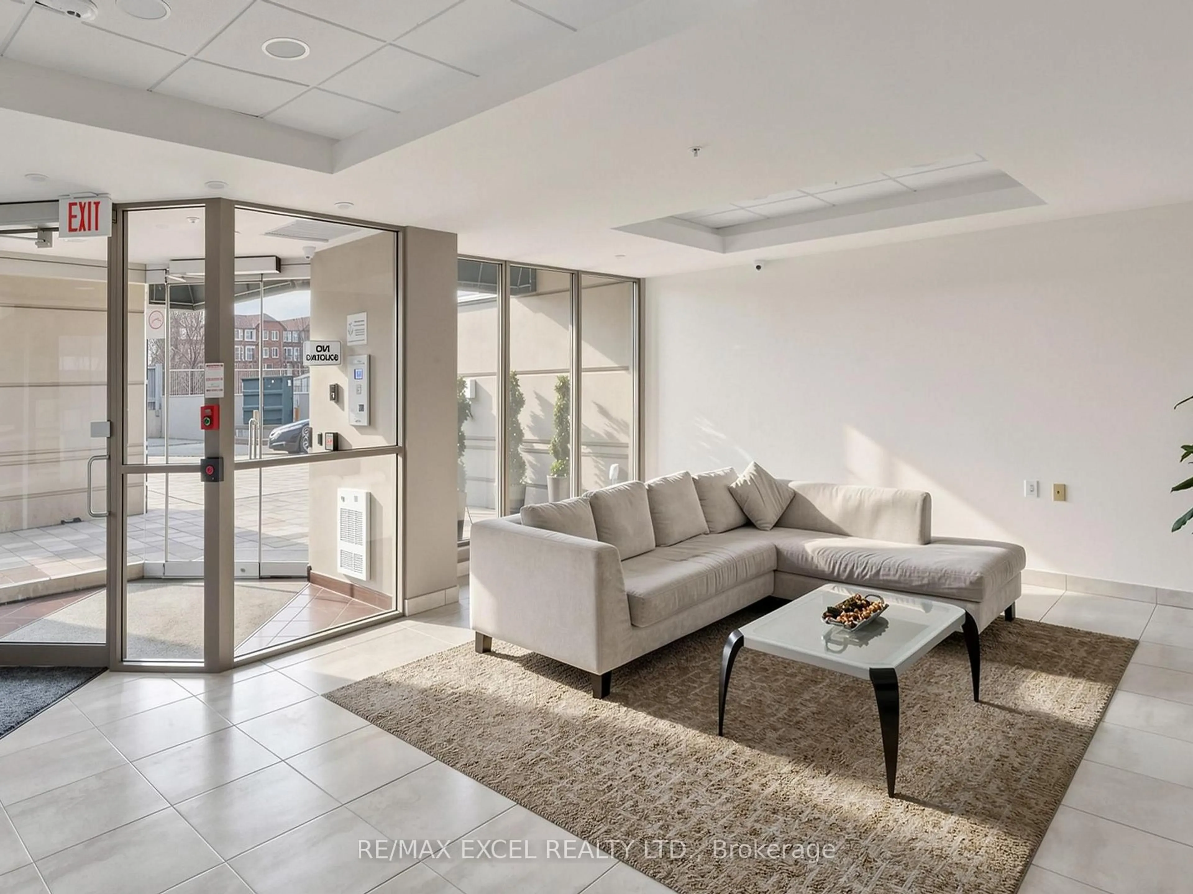 Unknown for 920 Sheppard Ave #711, Toronto Ontario M3H 0A2