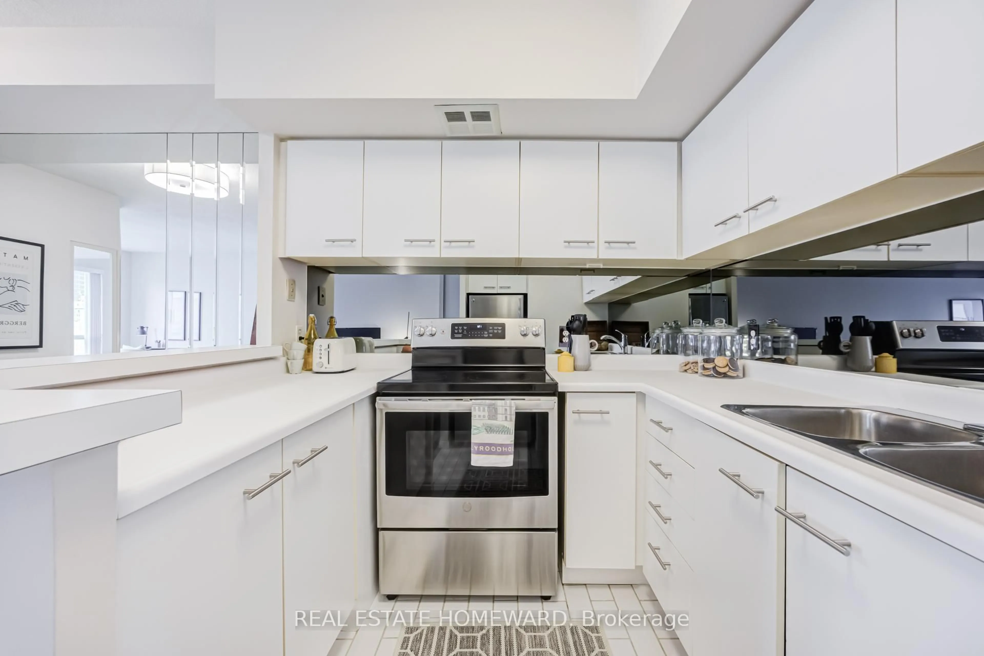 Standard kitchen, ceramic/tile floor for 25 The Esplanade #1712, Toronto Ontario M5E 1W5
