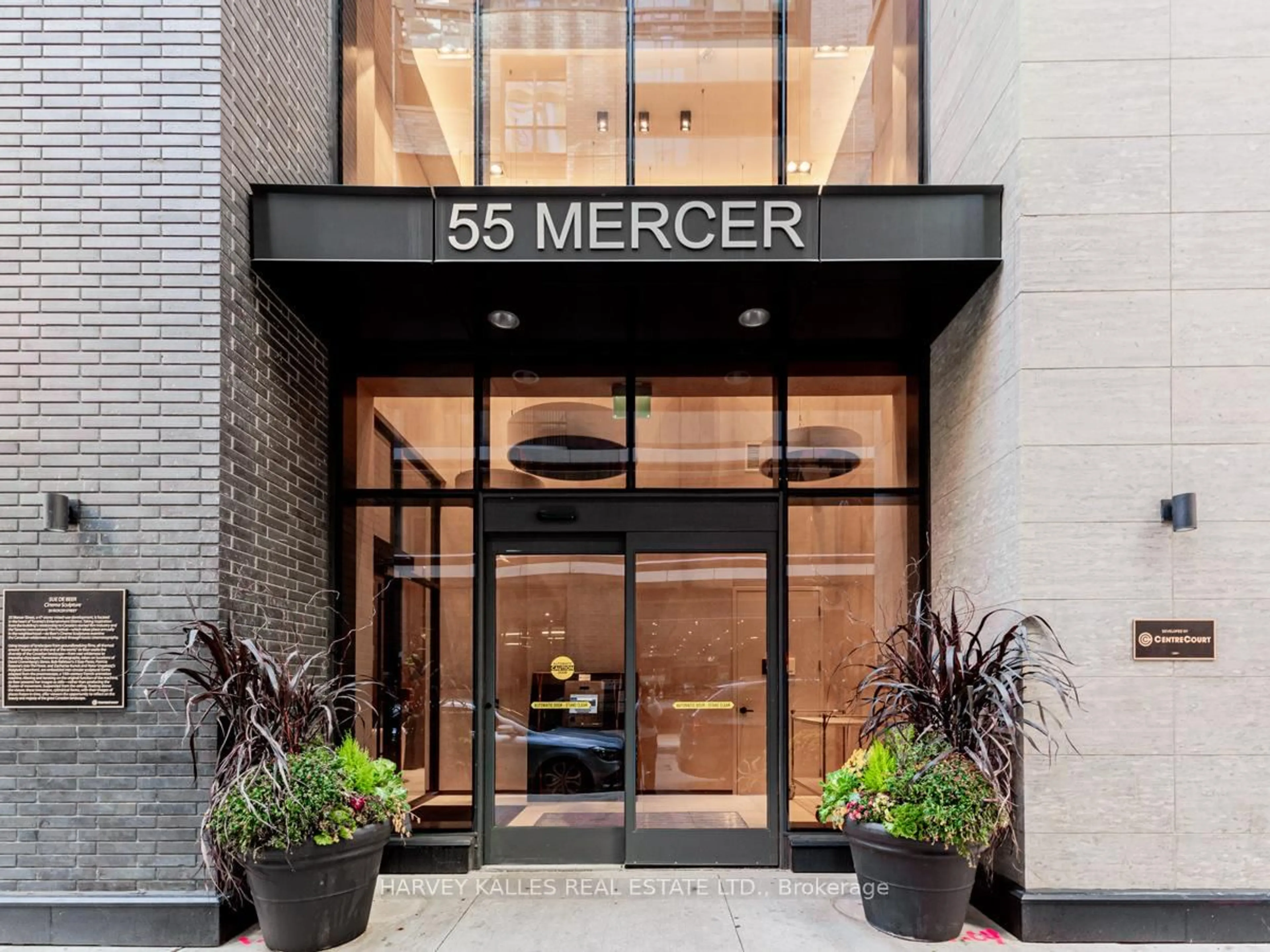Indoor foyer for 55 Mercer St #1711, Toronto Ontario M5V 3W2