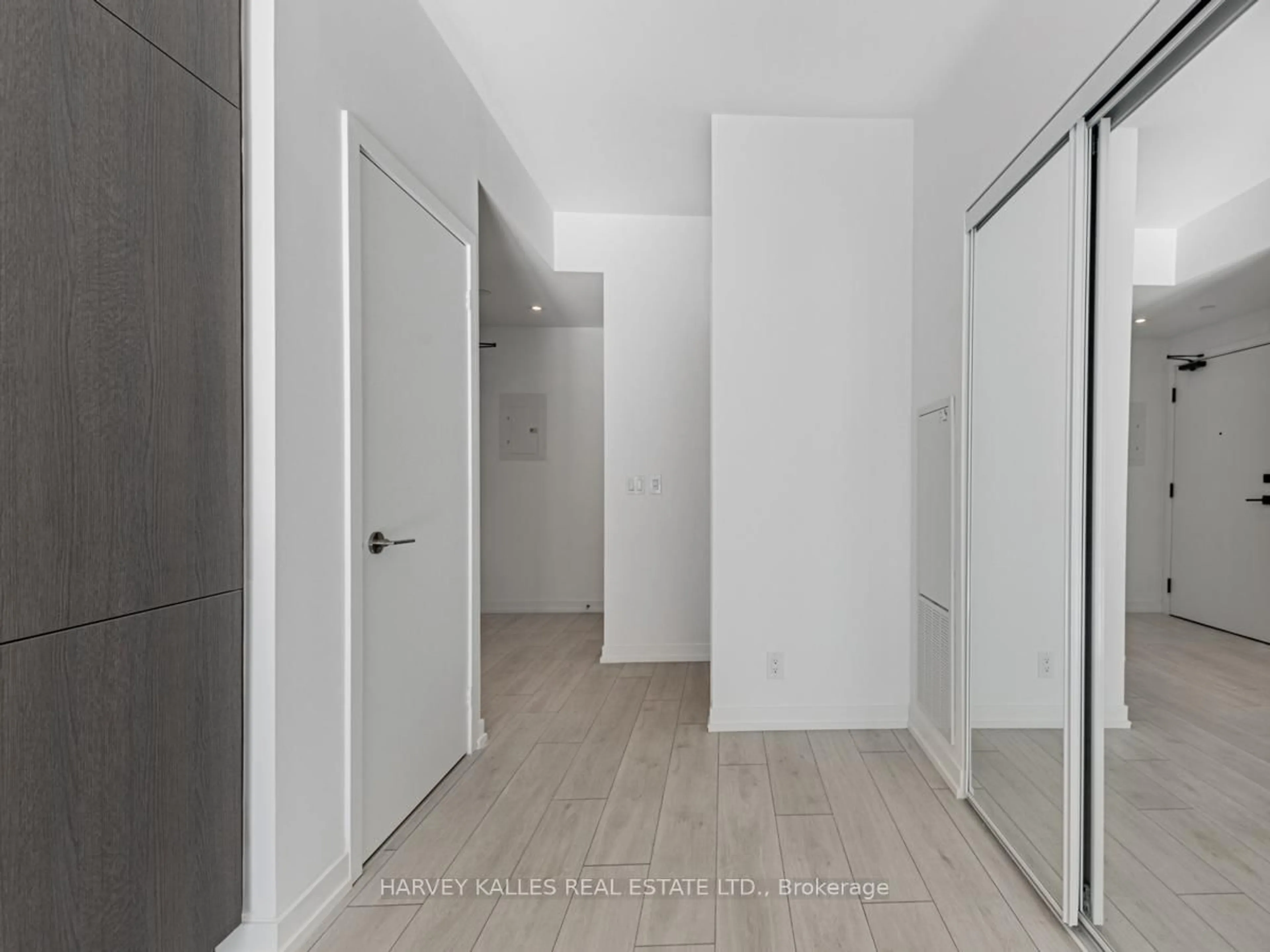 Indoor entryway for 55 Mercer St #1711, Toronto Ontario M5V 3W2