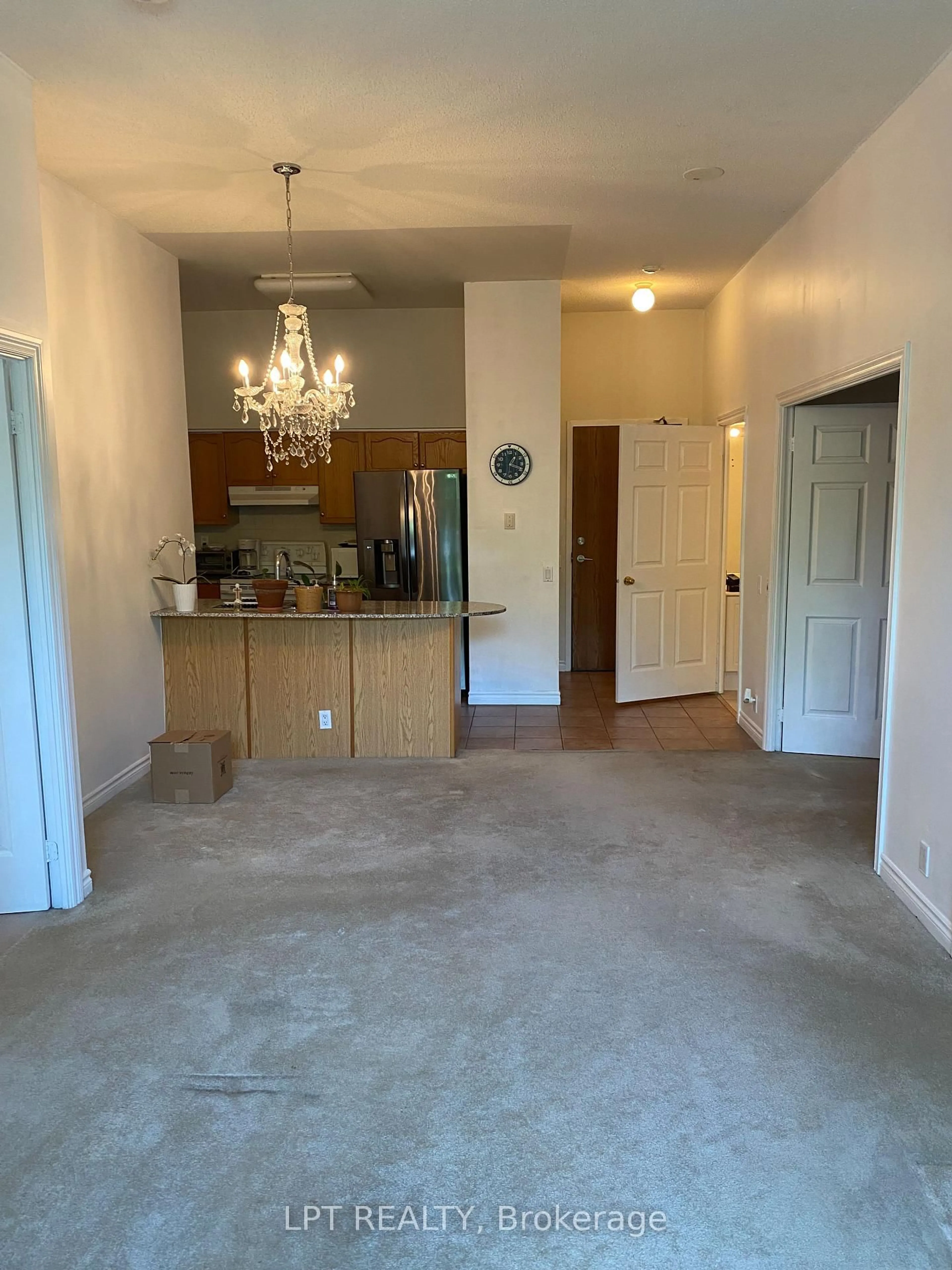 A pic of a room for 1720 Eglinton Ave #101, Toronto Ontario M4A 1J7