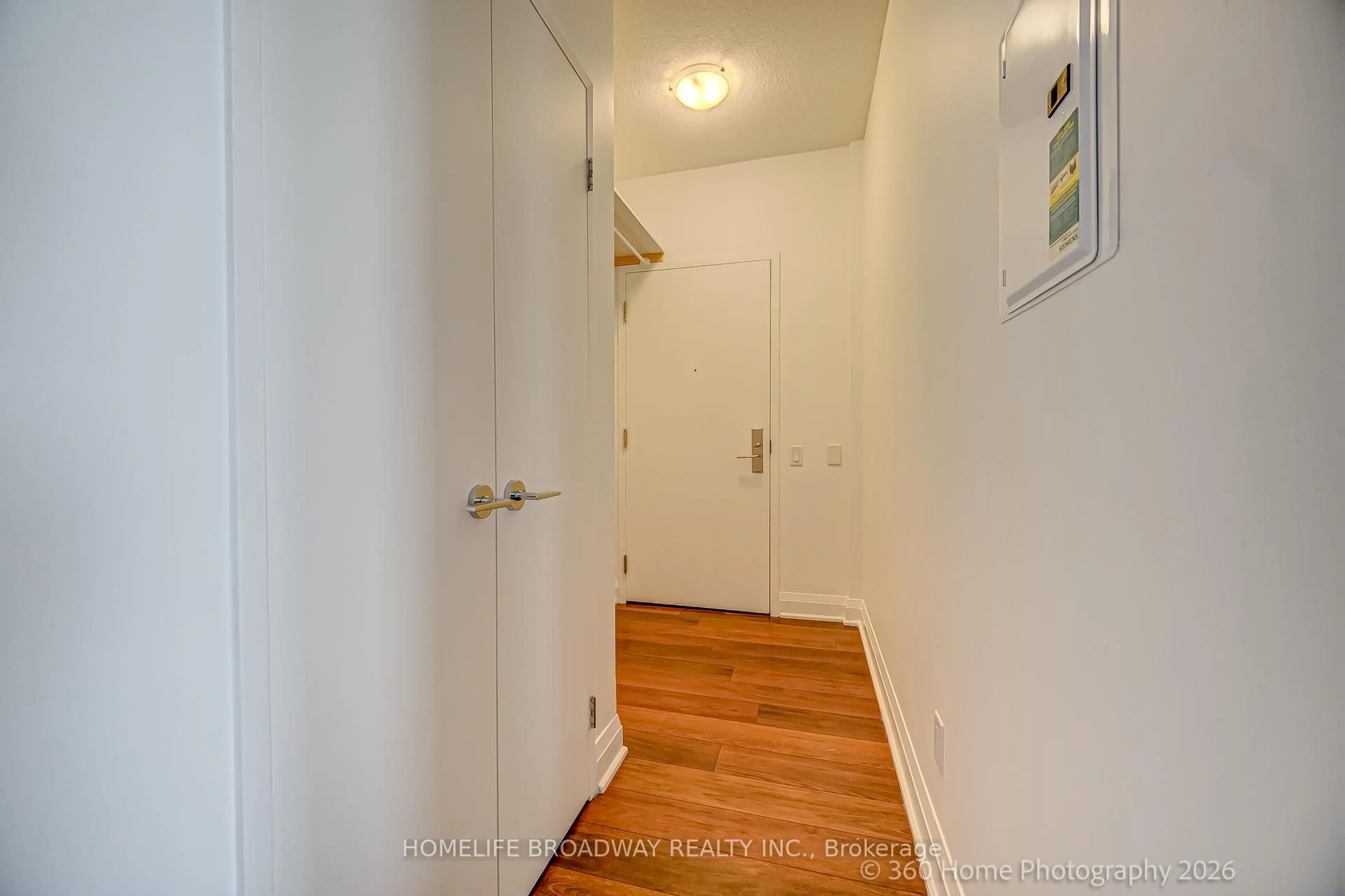 Indoor entryway for 83 Redpath Ave #1602, Toronto Ontario M4S 0A2