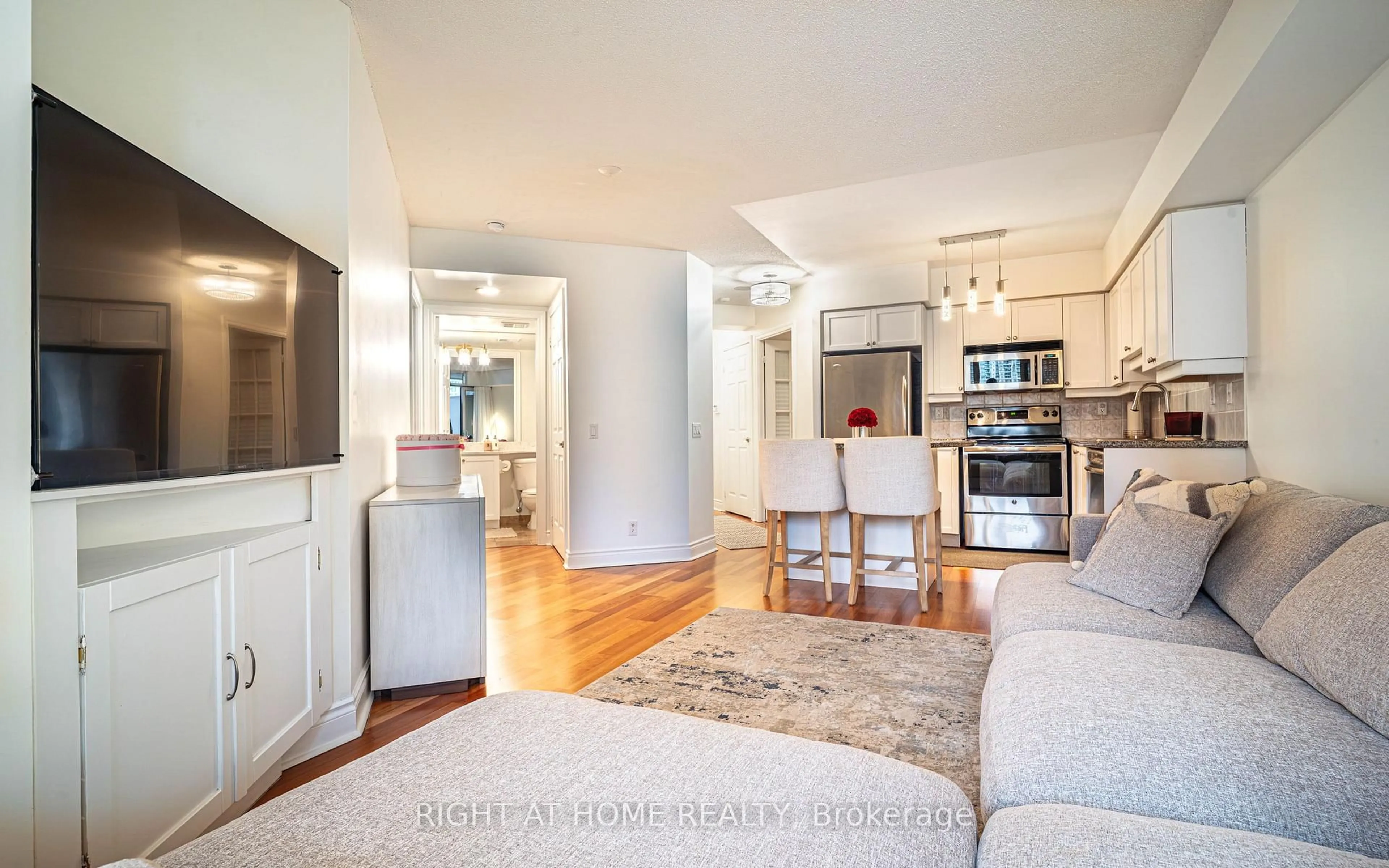 Open concept kitchen, unknown for 78 Harrison Garden Blvd #701, Toronto Ontario M2N 7E2
