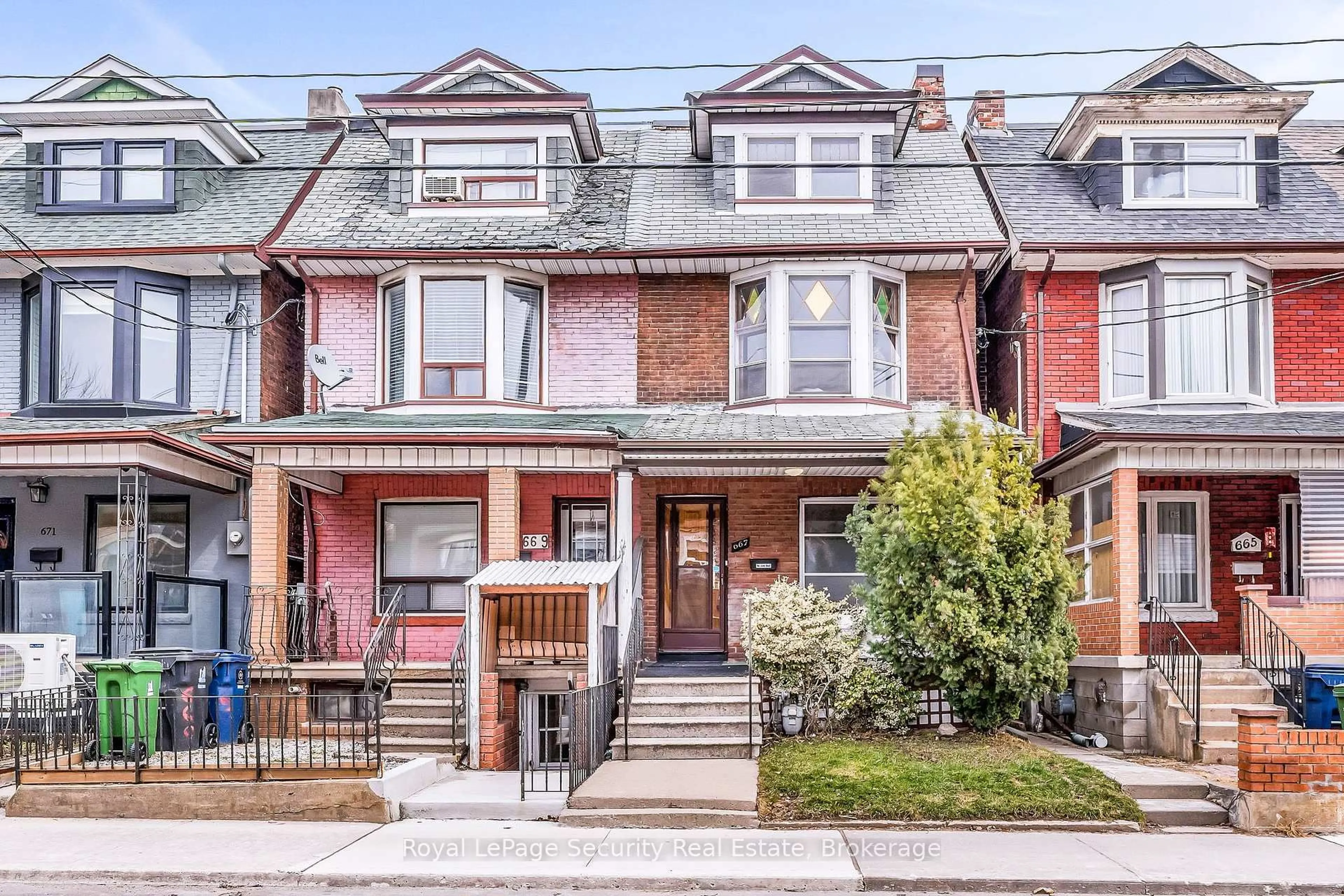 Home with brick exterior material, street for 667 Ossington Ave, Toronto Ontario M6G 3T6