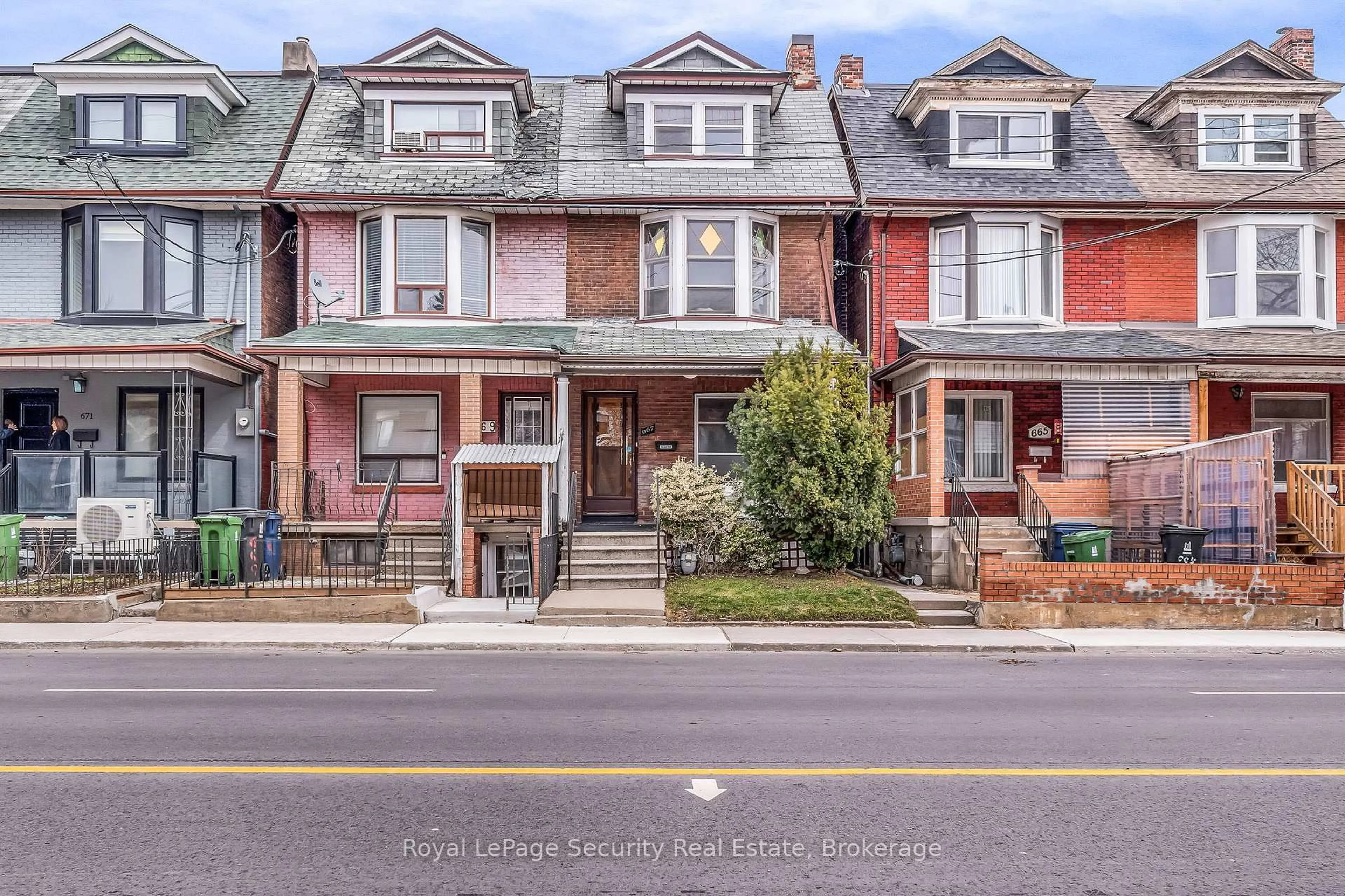 Home with brick exterior material, street for 667 Ossington Ave, Toronto Ontario M6G 3T6