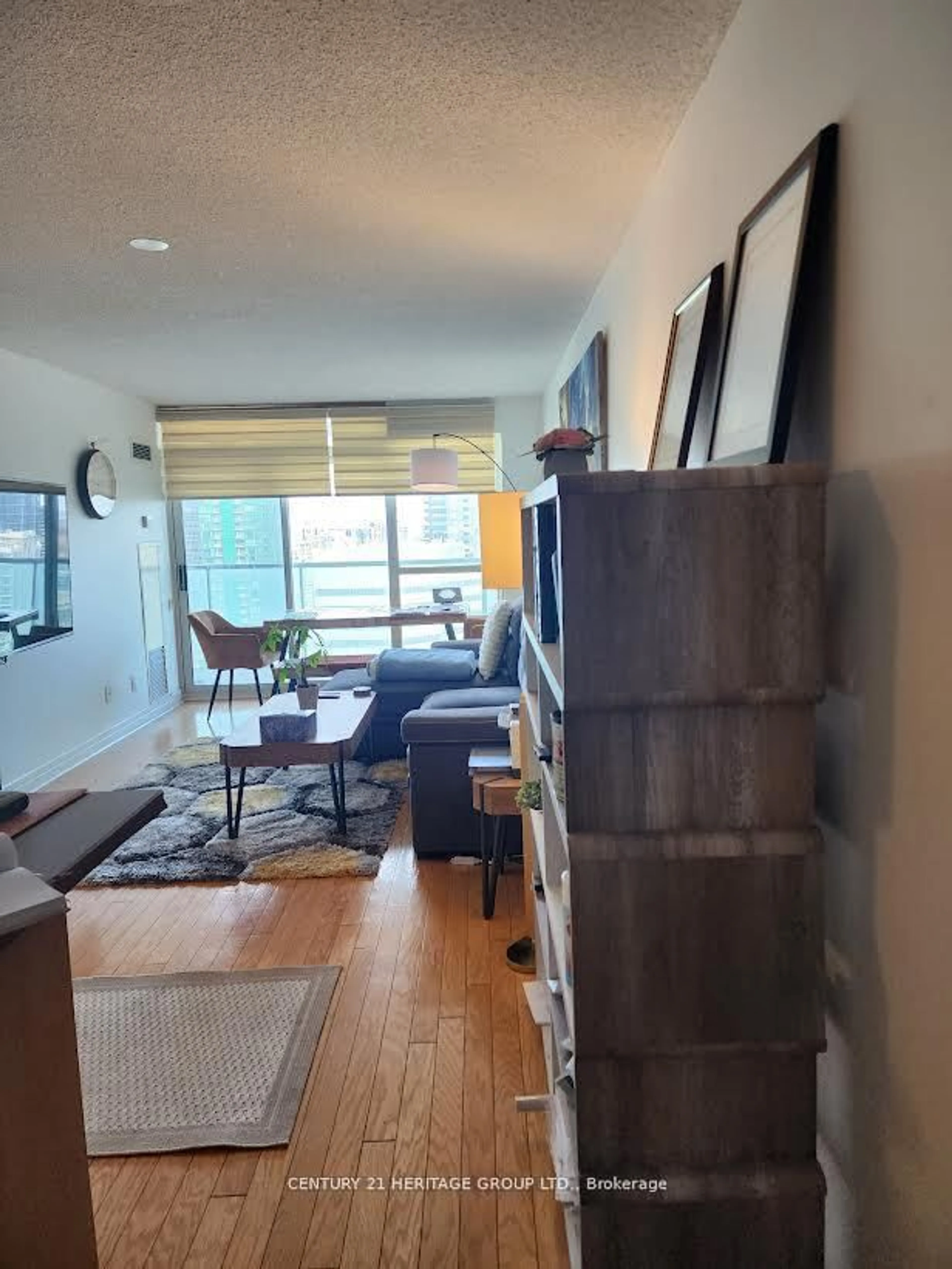 A pic of a room for 16 Harrison Garden Blvd #LPH12, Toronto Ontario M2N 7J6