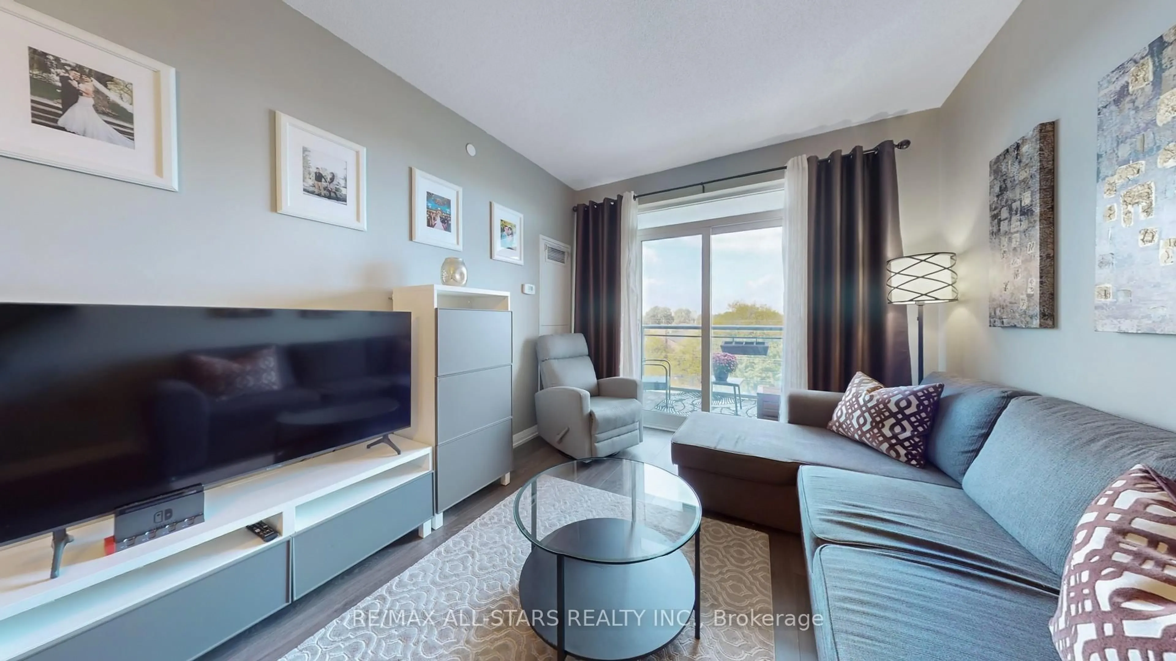 Living room with furniture, unknown for 50 Ann O'Reilly Rd #427, Toronto Ontario M2J 0C9