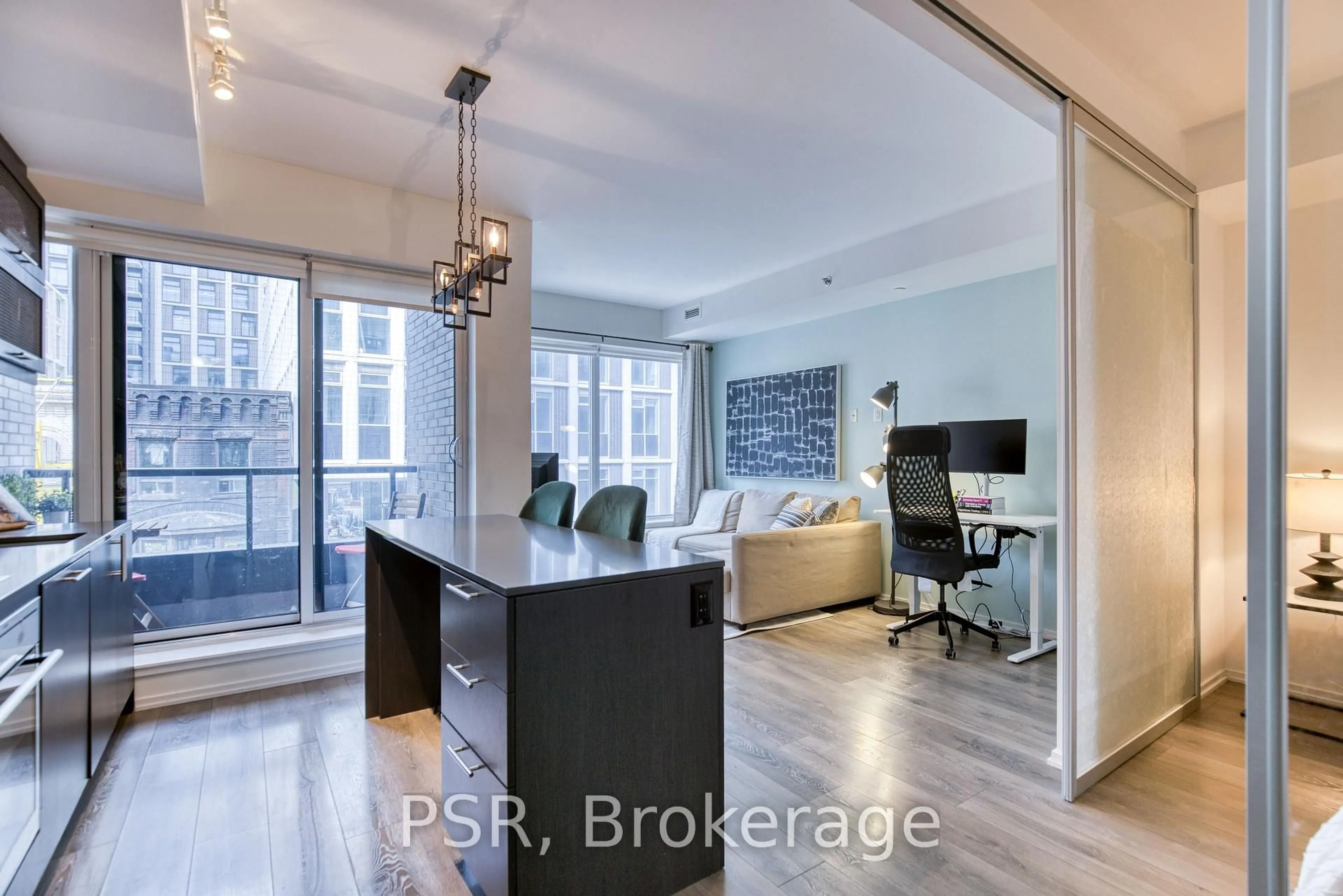 Open concept kitchen, unknown for 783 Bathurst St #321, Toronto Ontario M5S 0A8