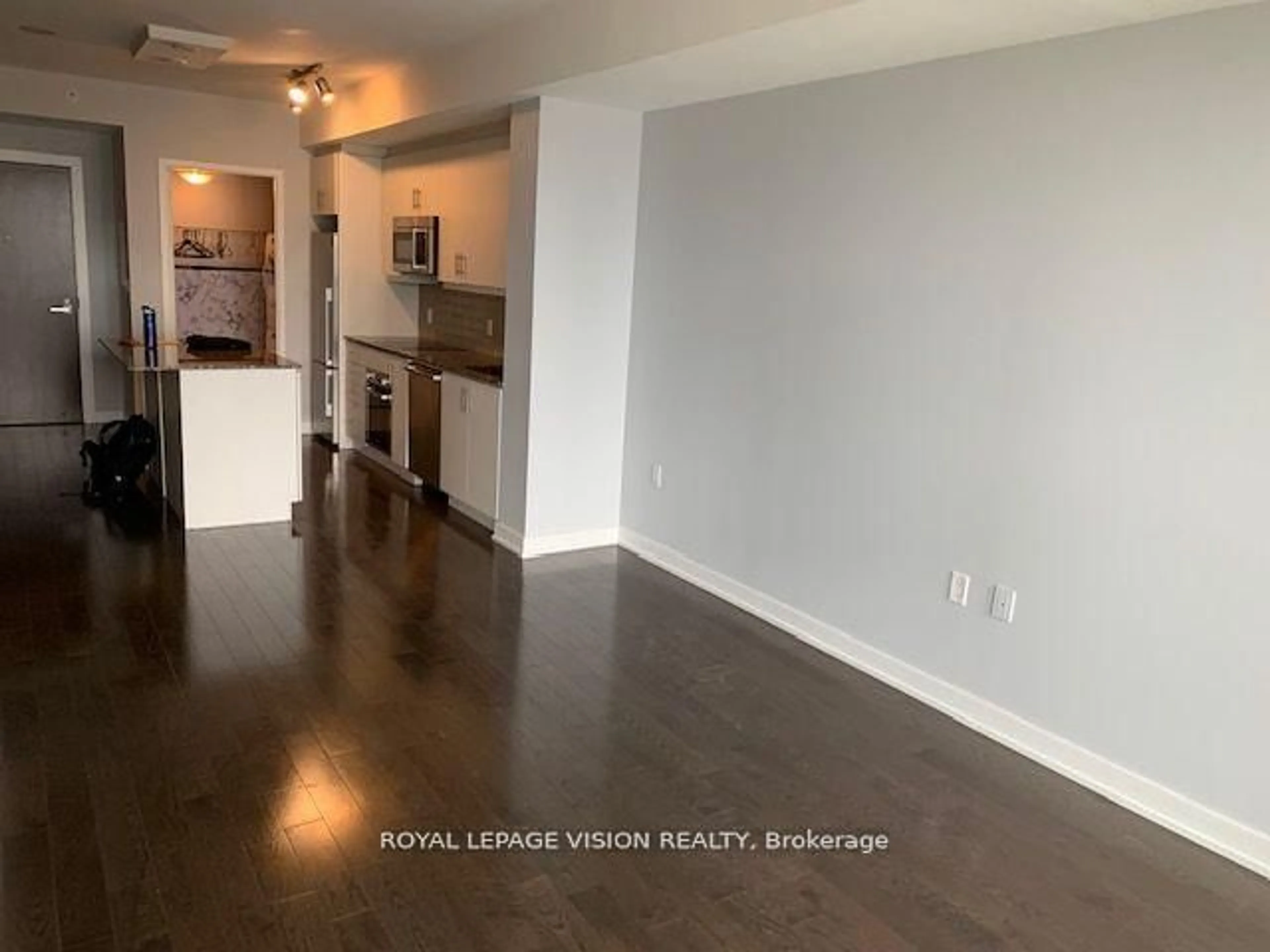 A pic of a room for 1 The Esplanade #1107, Toronto Ontario M5E 0A8