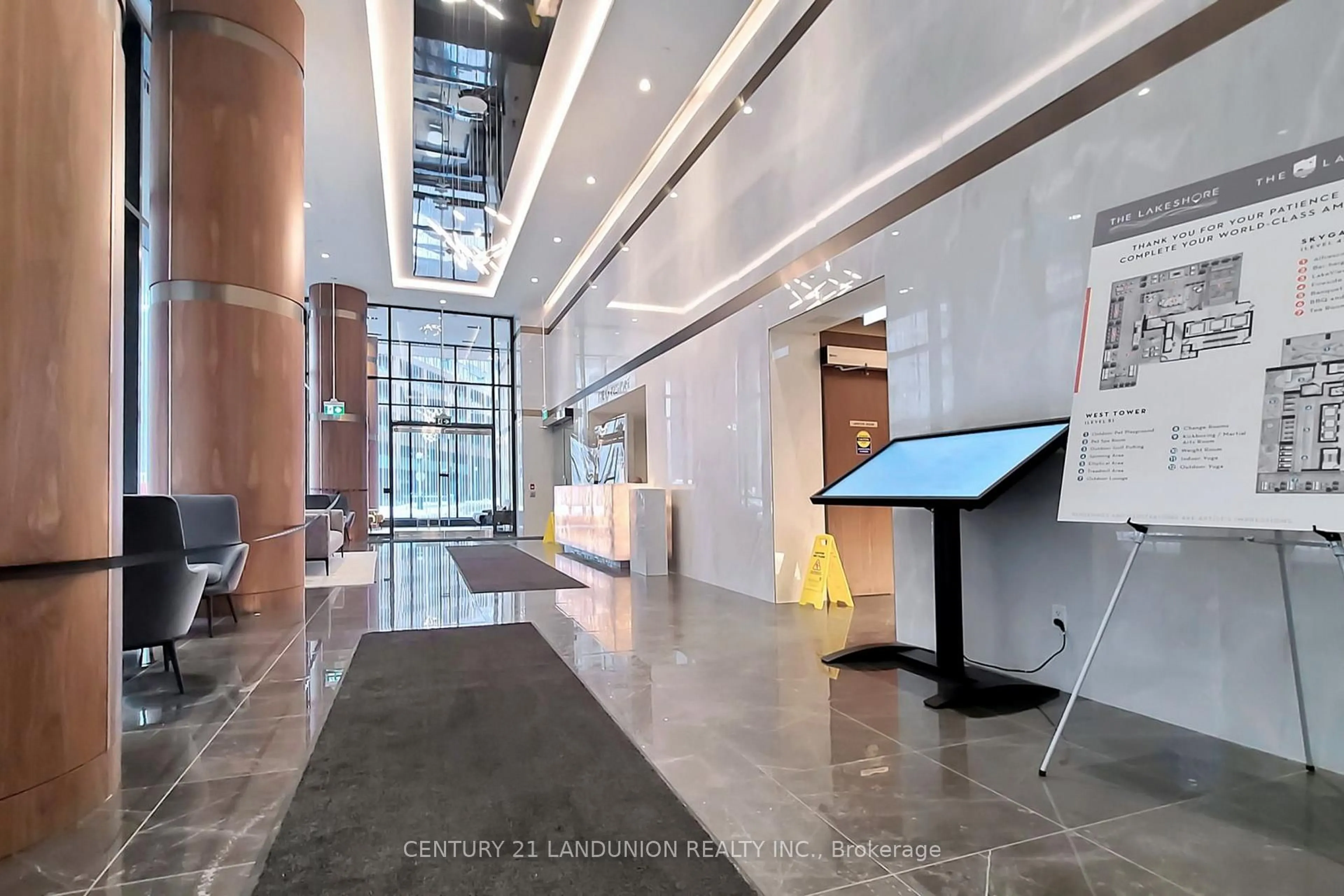 Lobby for 19 Bathurst St #2102, Toronto Ontario M5V 0N2