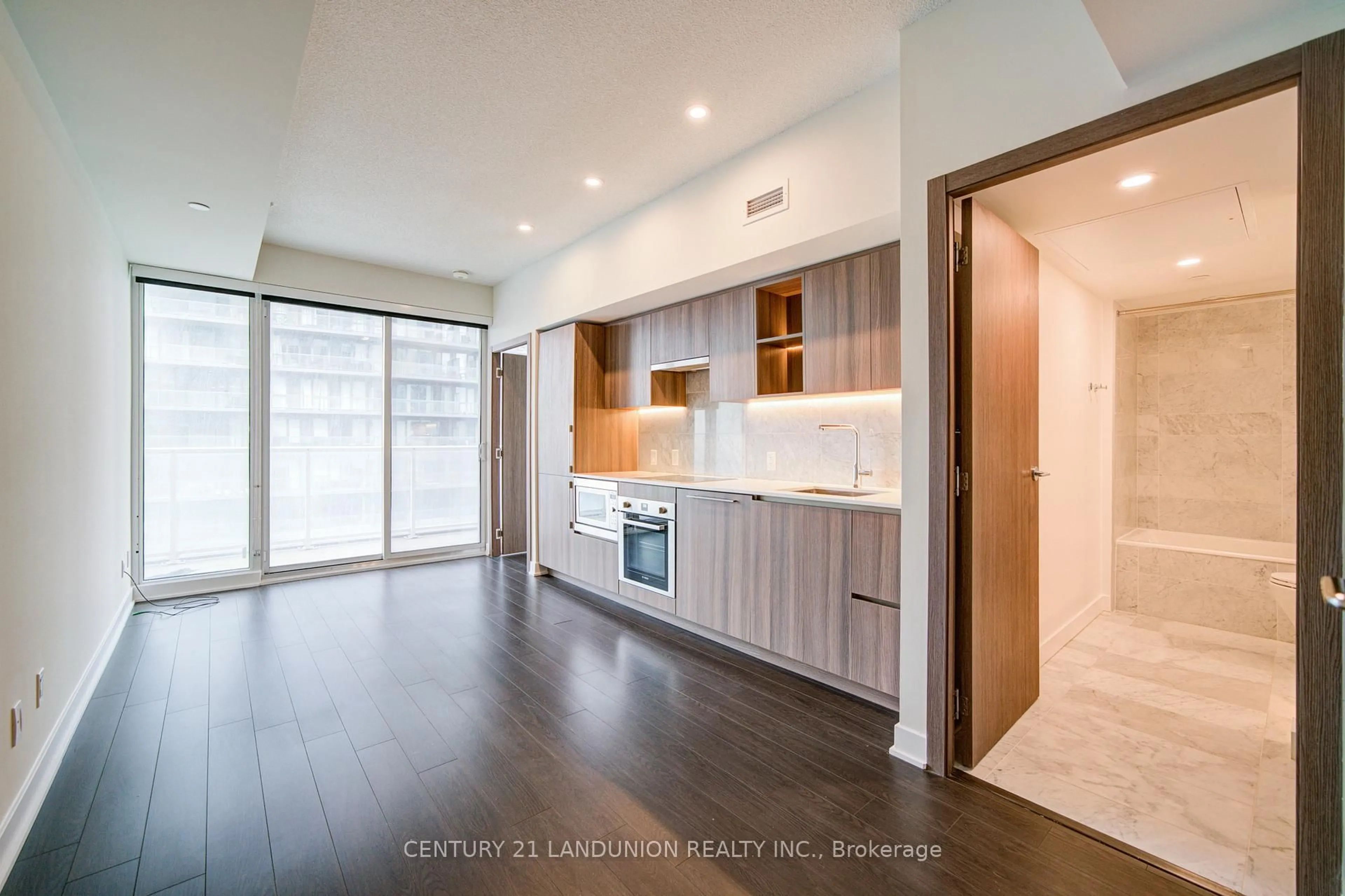 Open concept kitchen, unknown for 19 Bathurst St #2102, Toronto Ontario M5V 0N2